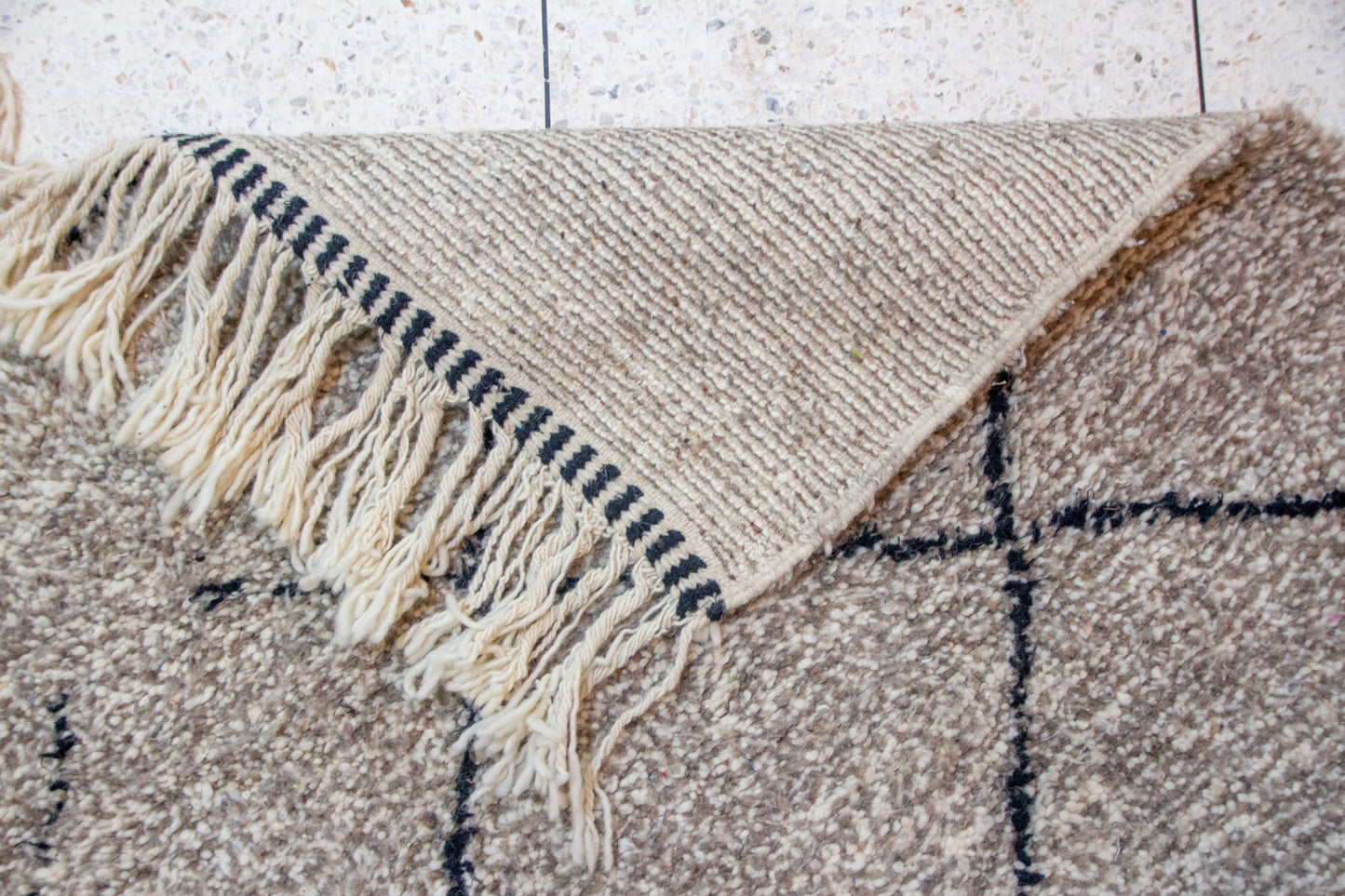 Beni Ourain Runner — Ash Grey with Ink Diamond Lattice