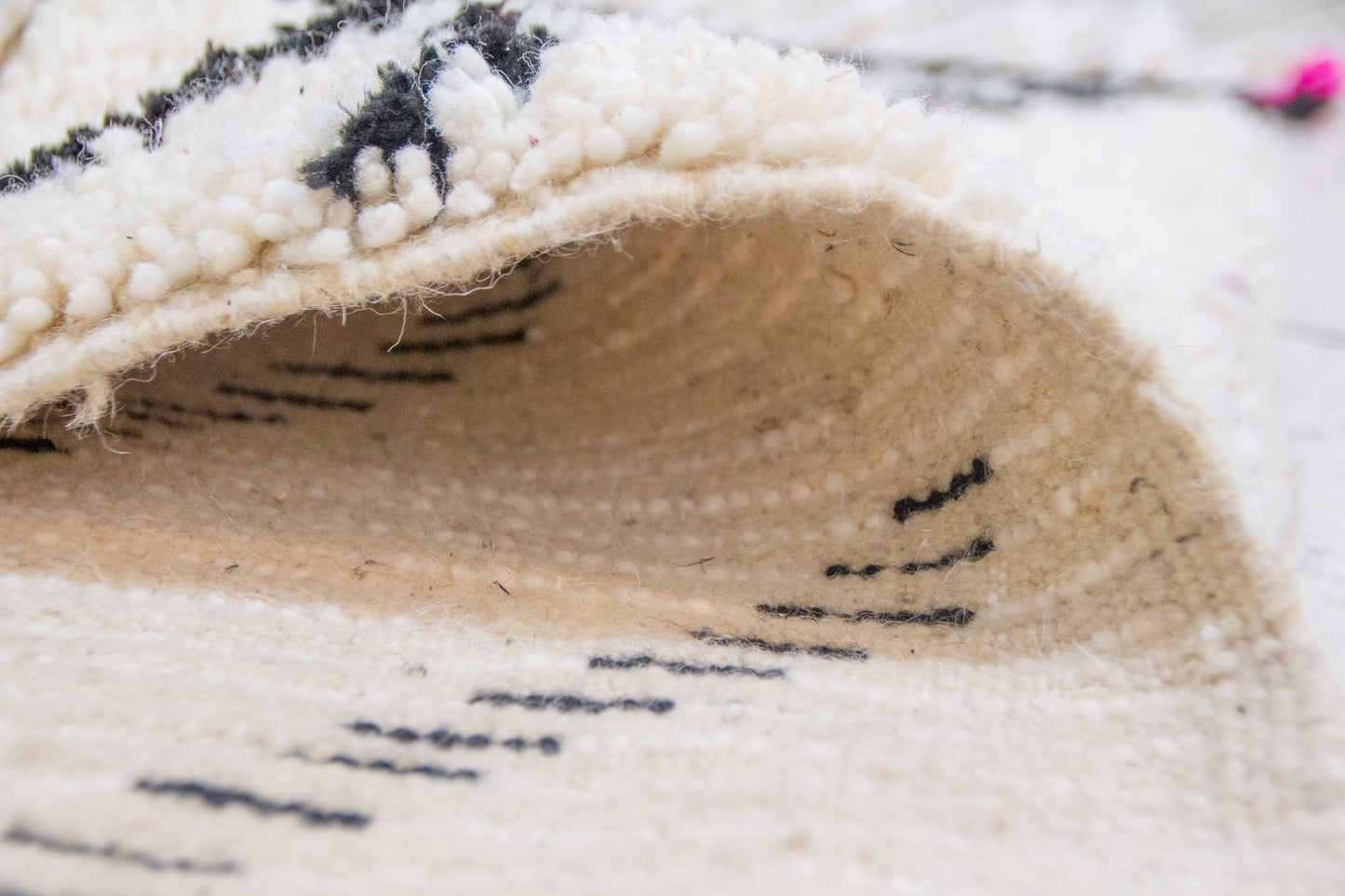 Beni Ourain Ivory Field — Charcoal Linear Motif