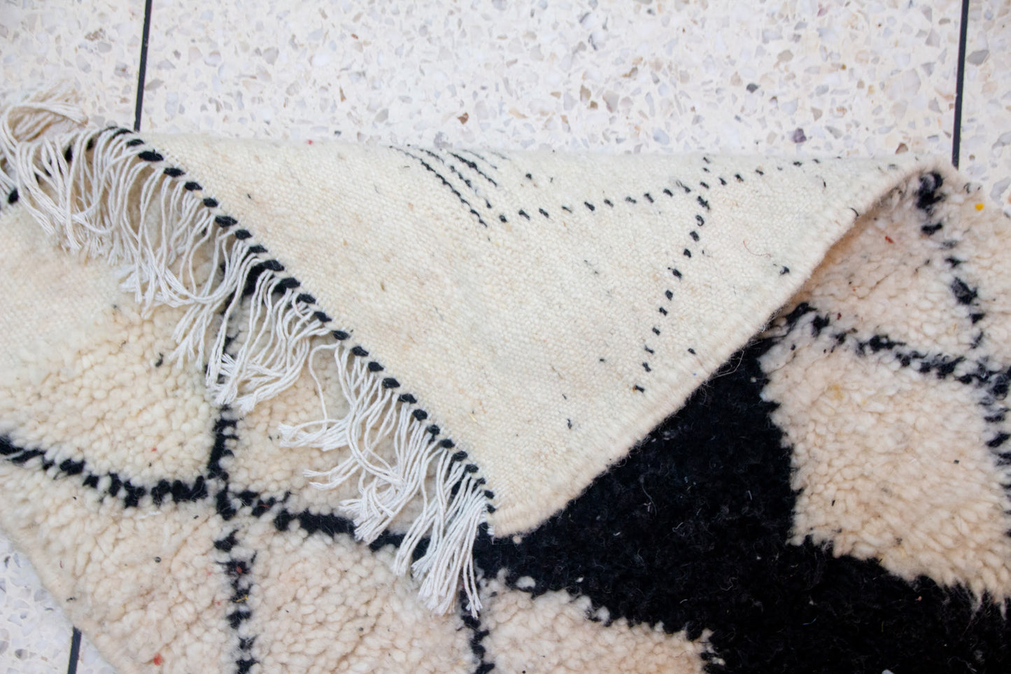 Beni Ourain Runner — Ivory Field with Charcoal Spine