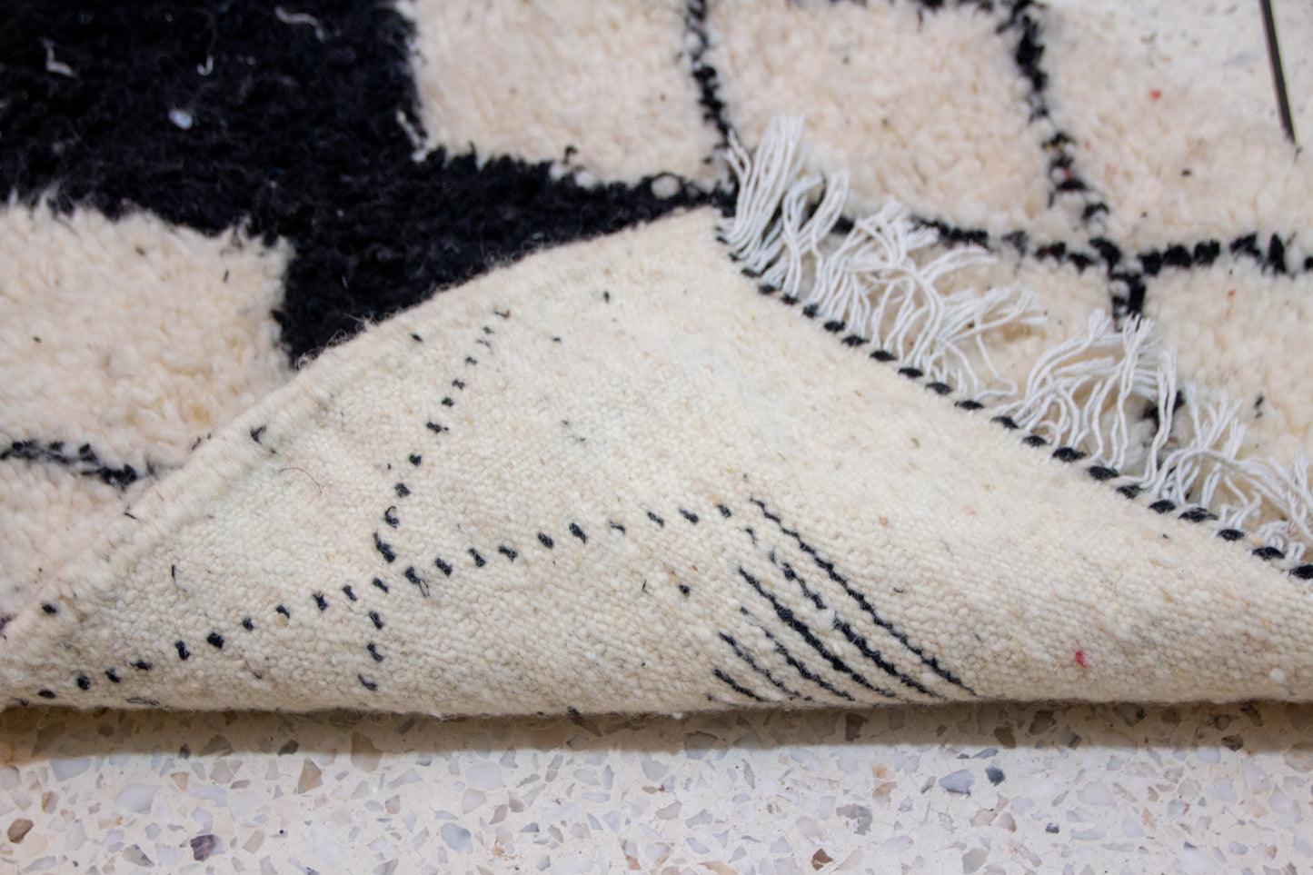 Beni Ourain Runner — Ivory Field with Charcoal Spine