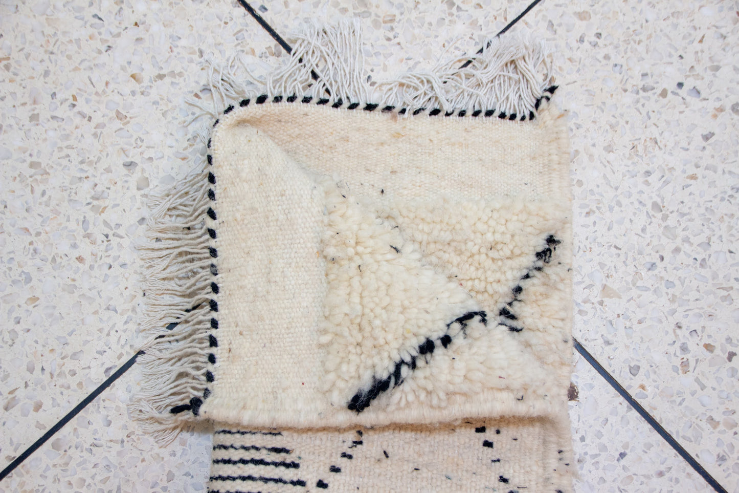 Beni Ourain Runner — Ivory Field with Charcoal Spine