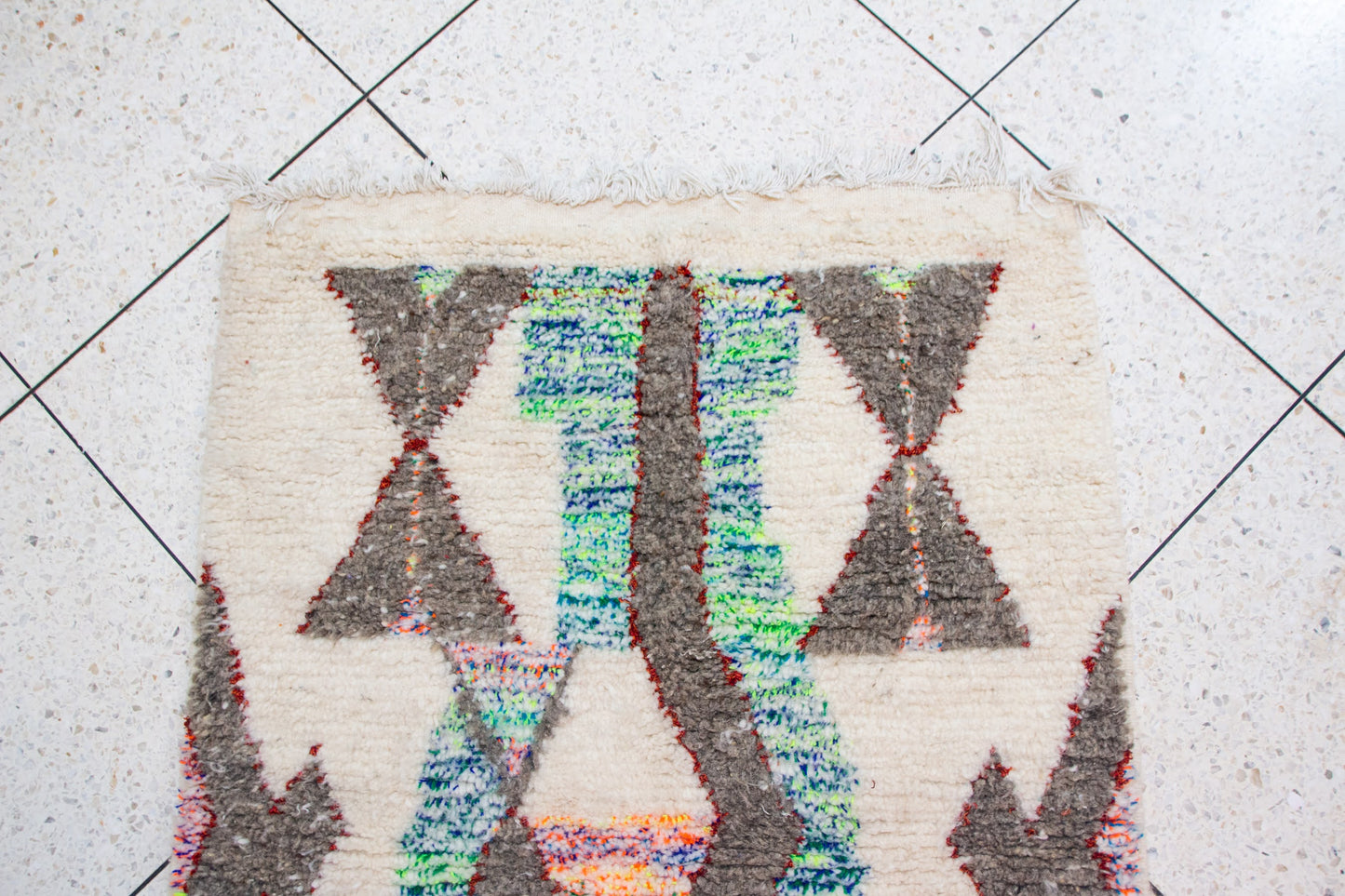 Azilal Runner — Ivory Field with Neon Hourglass Motifs