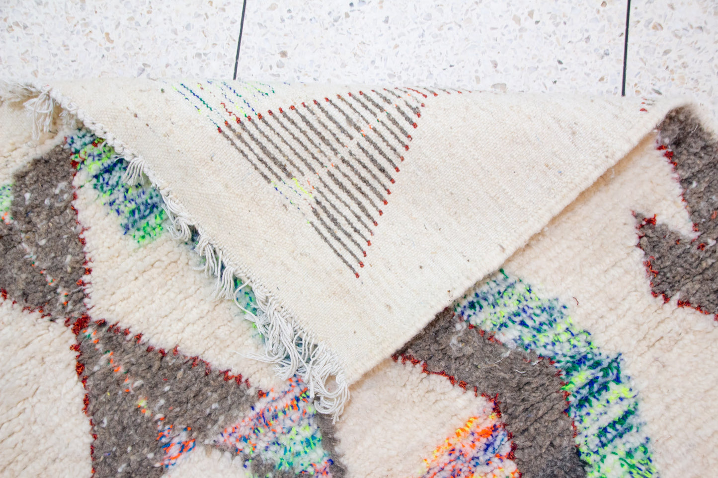 Azilal Runner — Ivory Field with Neon Hourglass Motifs