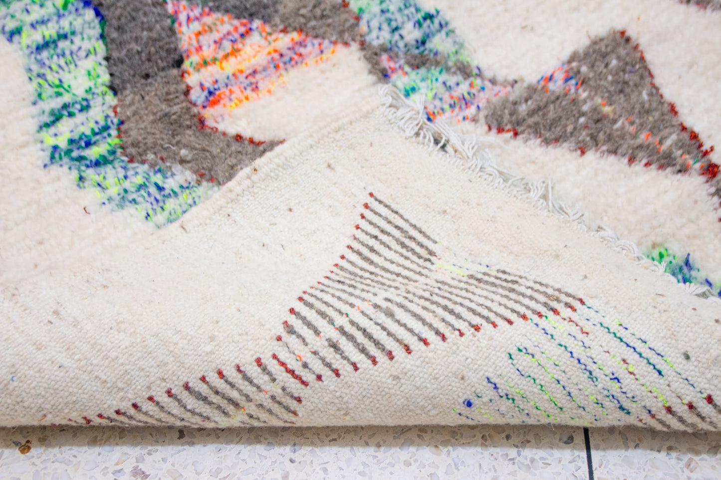 Azilal Runner — Ivory Field with Neon Hourglass Motifs