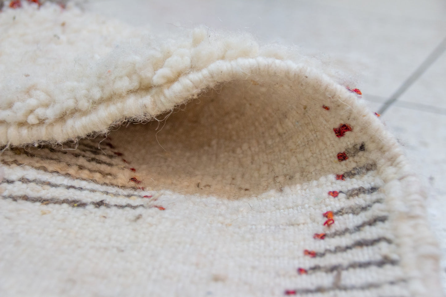Azilal Runner — Ivory Field with Neon Hourglass Motifs