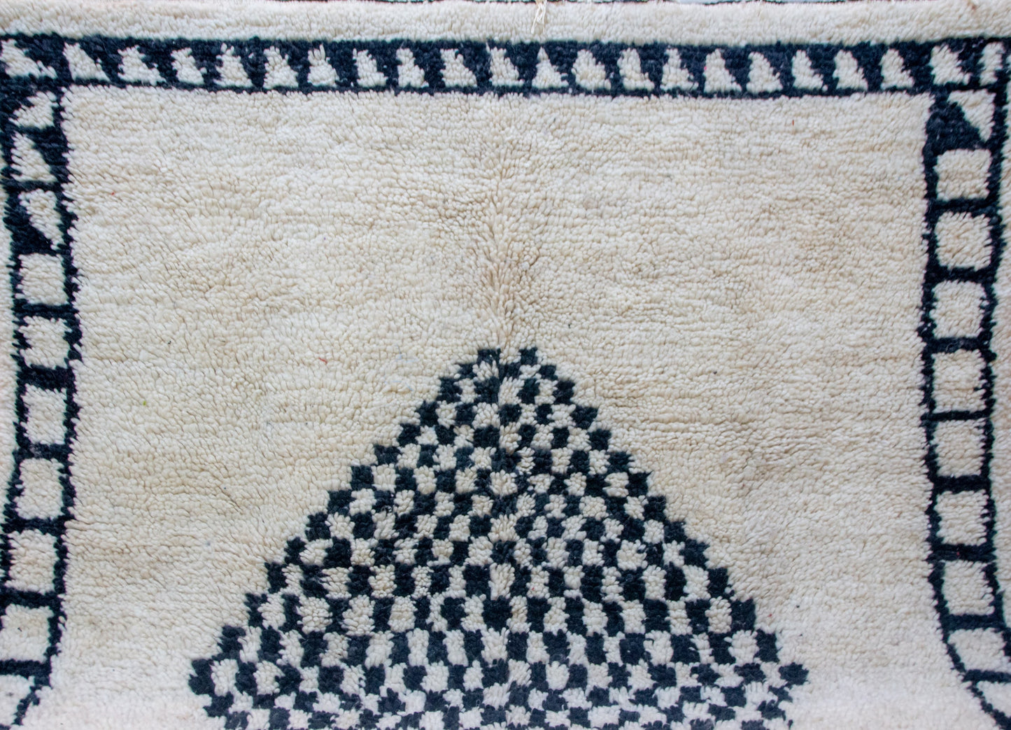 Beni Ourain Checker Pyramid — Ivory Wool with Geometric Border
