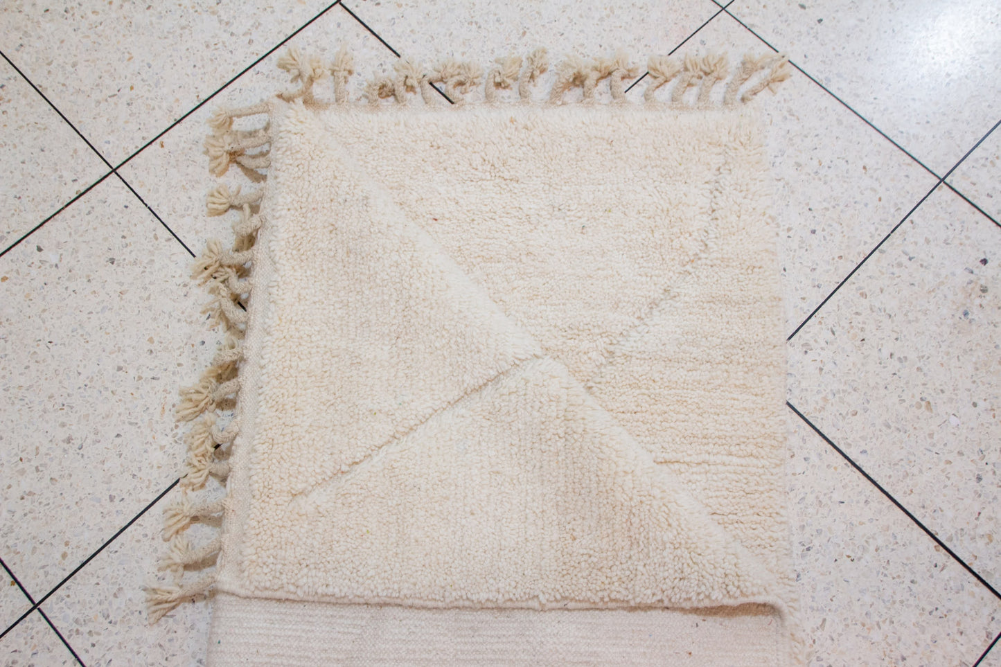 Beni Ourain Rug — Ivory “Ghost-Line” Geometry