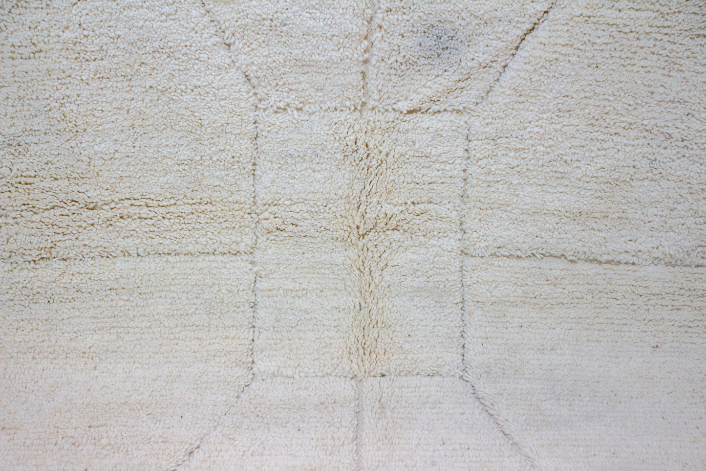 Beni Ourain Rug — Ivory “Ghost-Line” Geometry