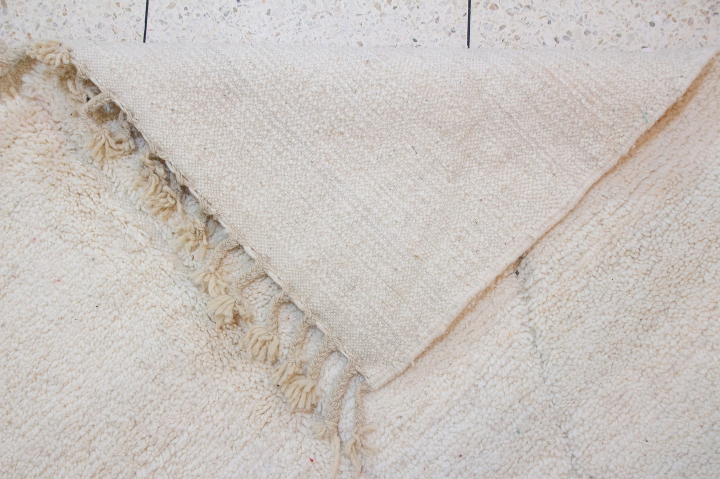 Beni Ourain Rug — Ivory “Ghost-Line” Geometry