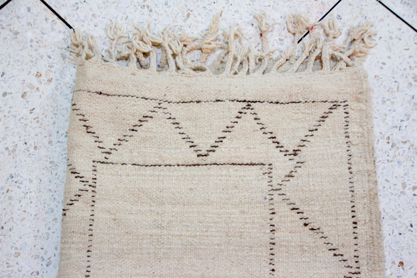 Beni Ourain Geometric Gate — Ivory Wool with Framed Diamond Border