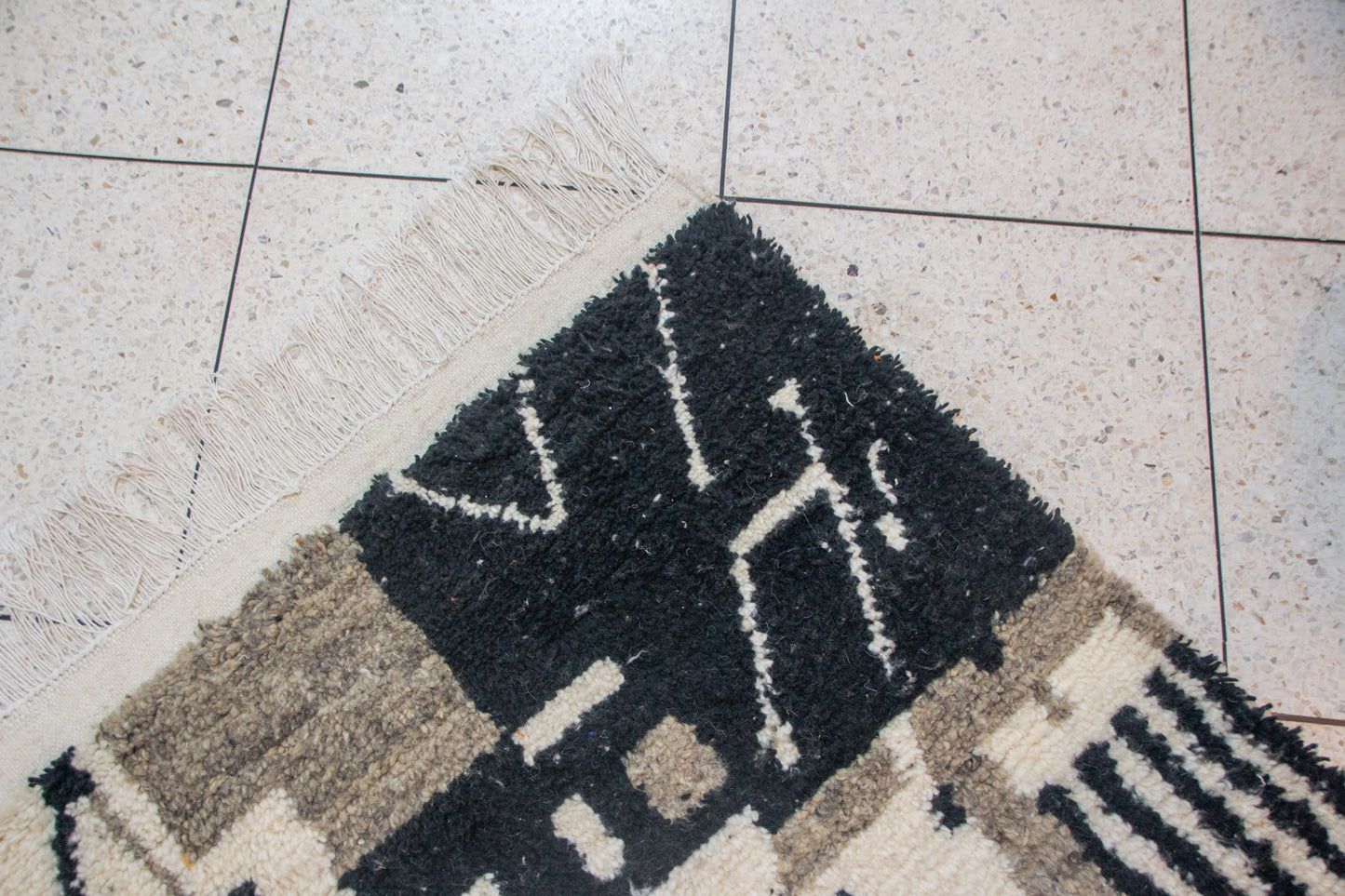 Azilal Abstract Atlas — Ivory Wool with Earth and Ink Geometry