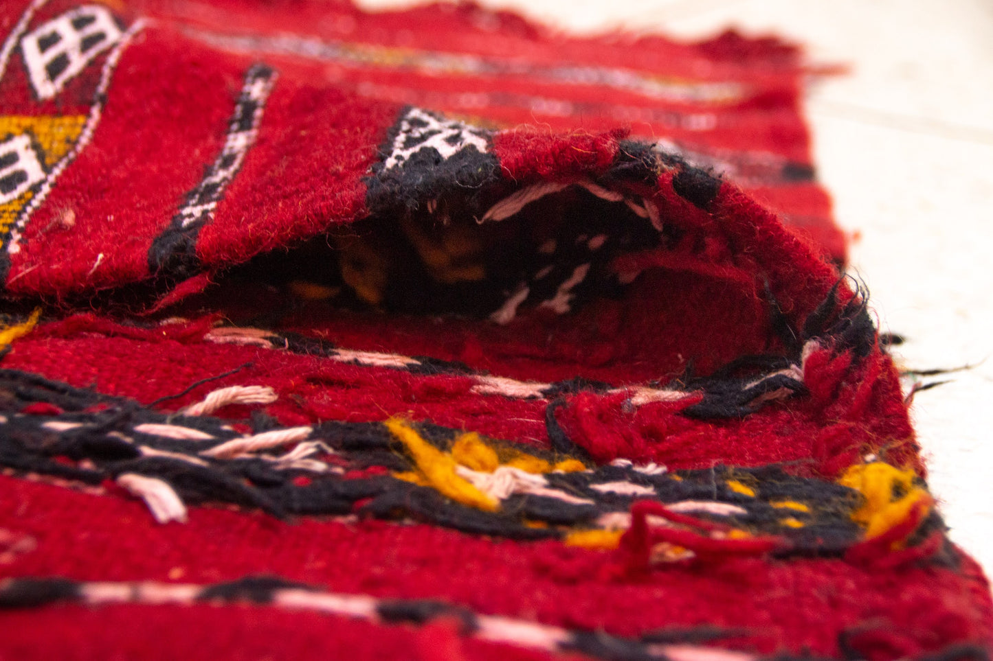 Zemmour Runner – Ember Geometry in Tribal Wool