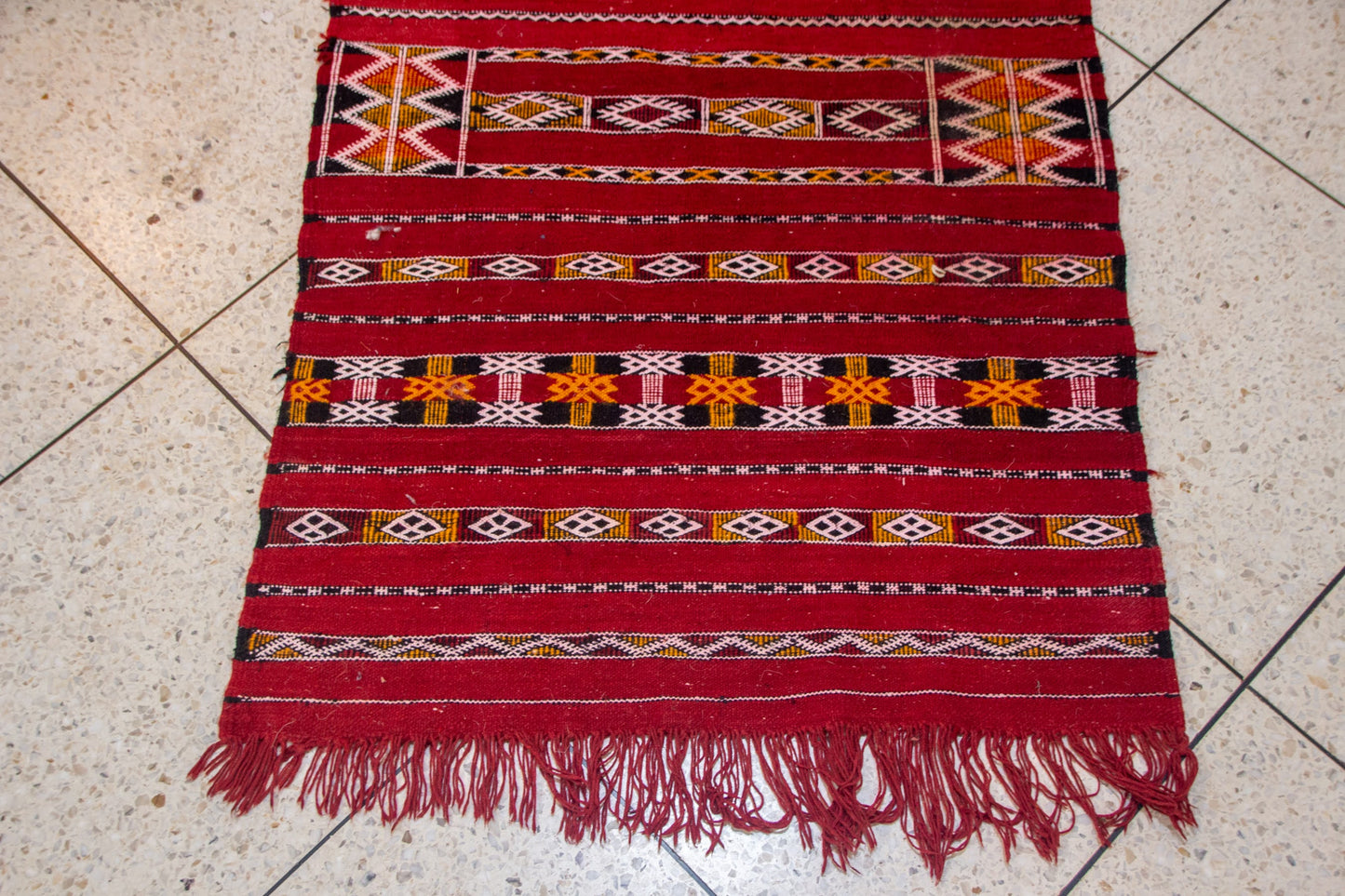 Zemmour Runner – Ember Geometry in Tribal Wool