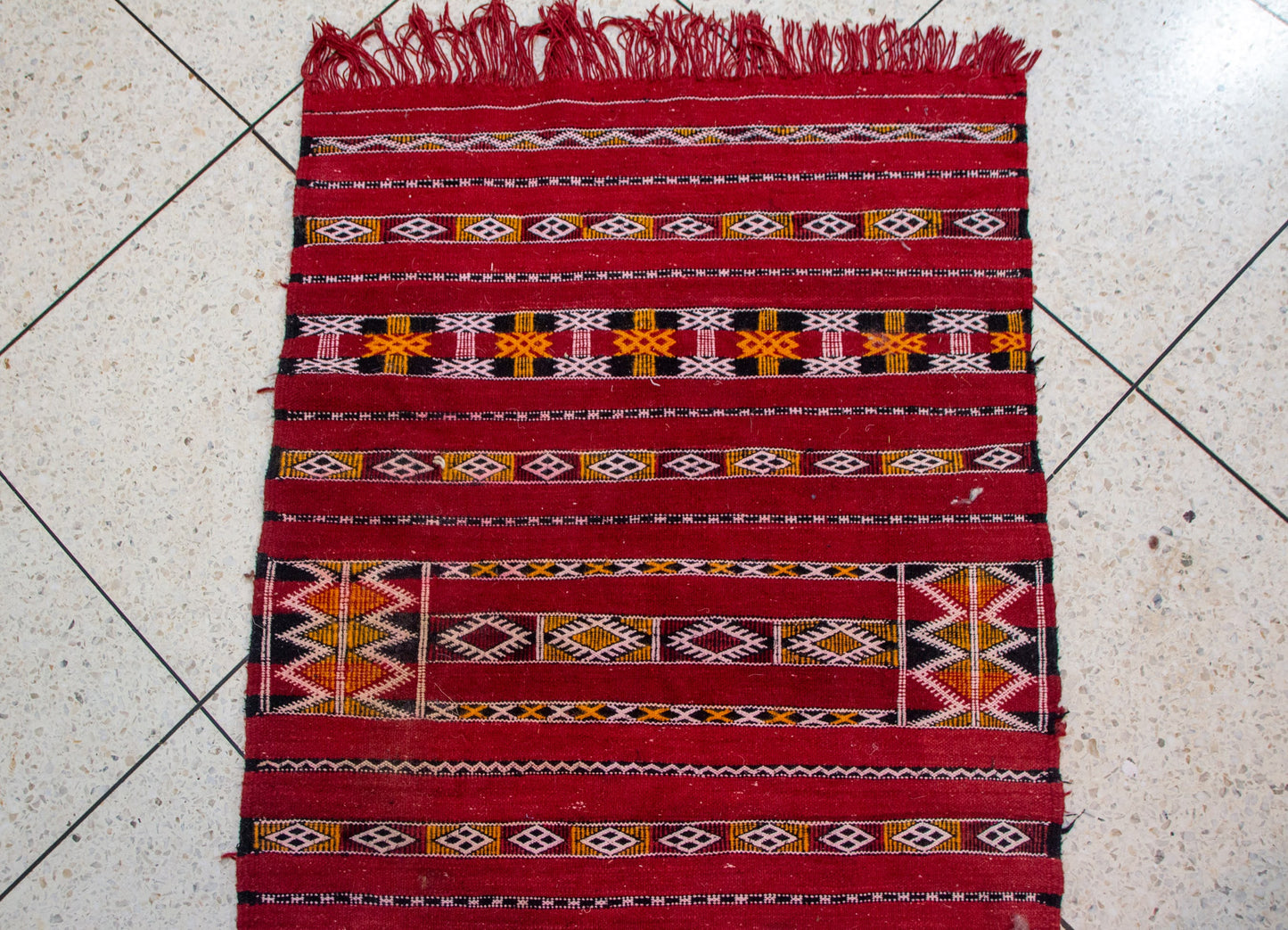 Zemmour Runner – Ember Geometry in Tribal Wool