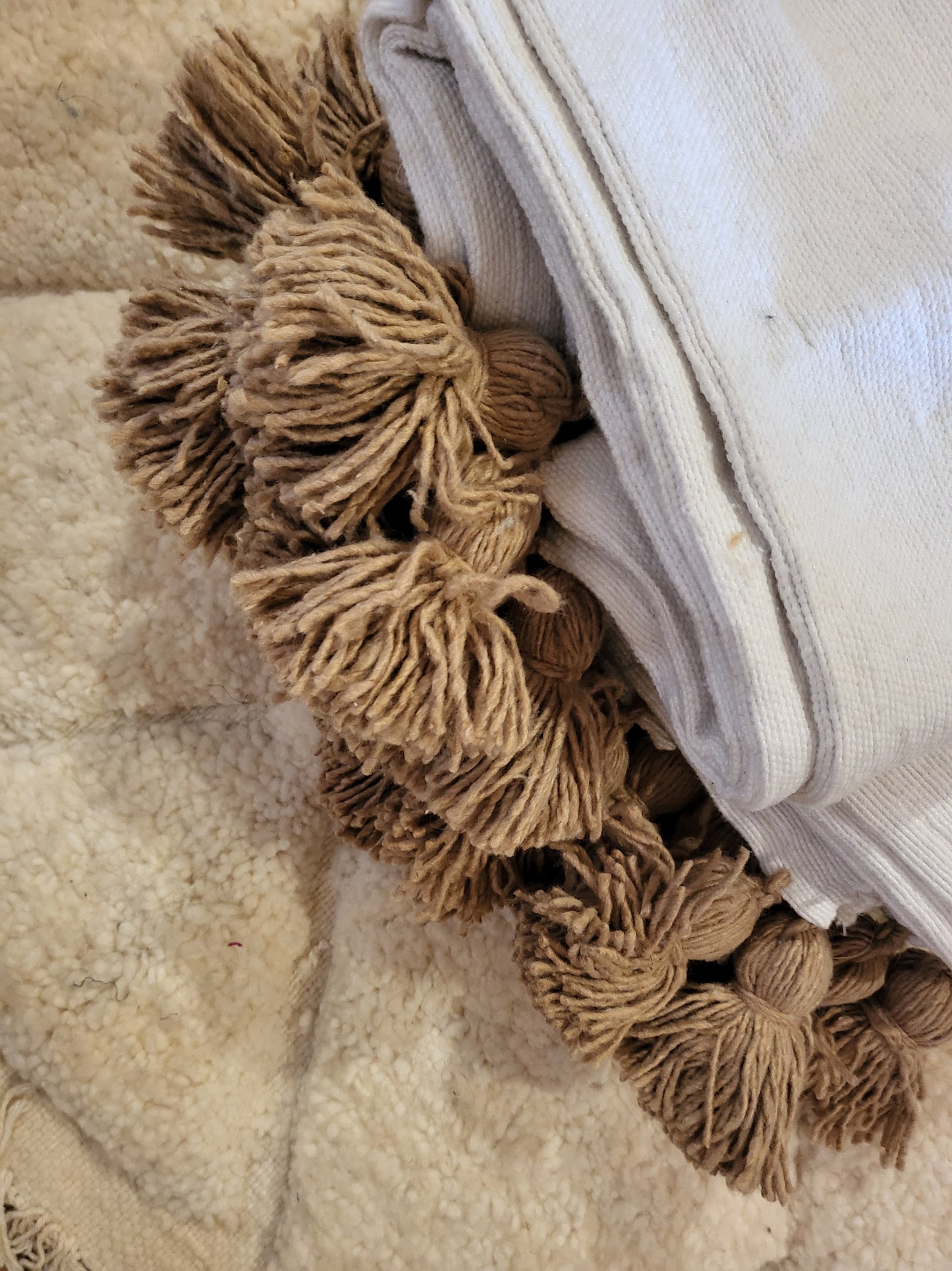 Safi Loom Set — Ivory with Camel Tassels