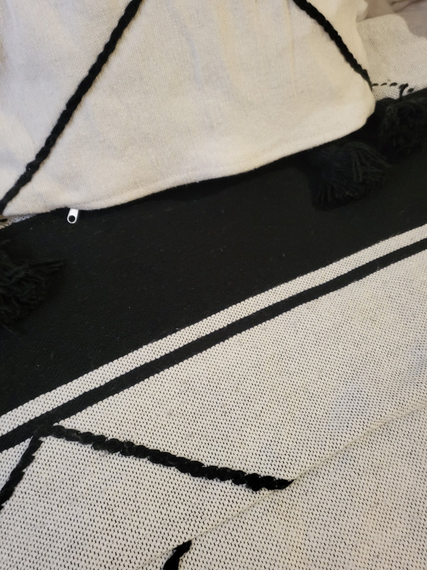 Safi Loom Set — Ink Lattice on Ivory