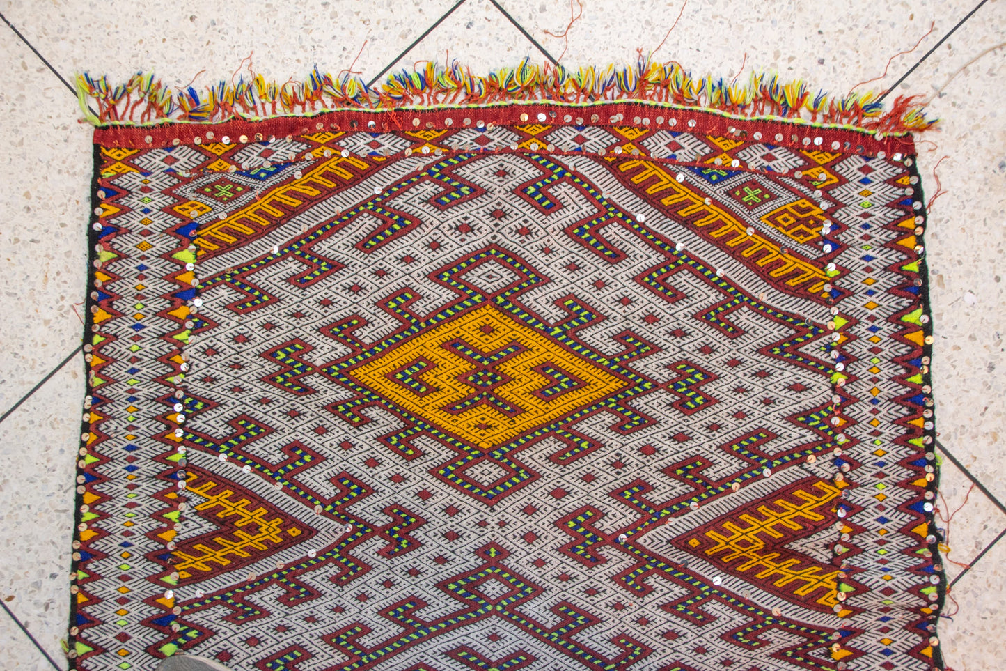 Solar Atlas – Zayane Vintage Masterpiece in Radiant Lattice