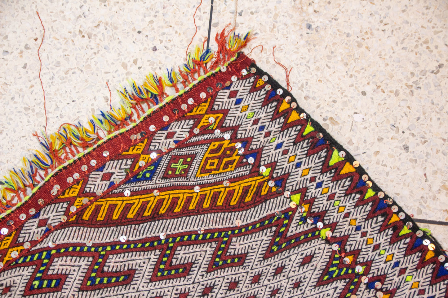 Solar Atlas – Zayane Vintage Masterpiece in Radiant Lattice