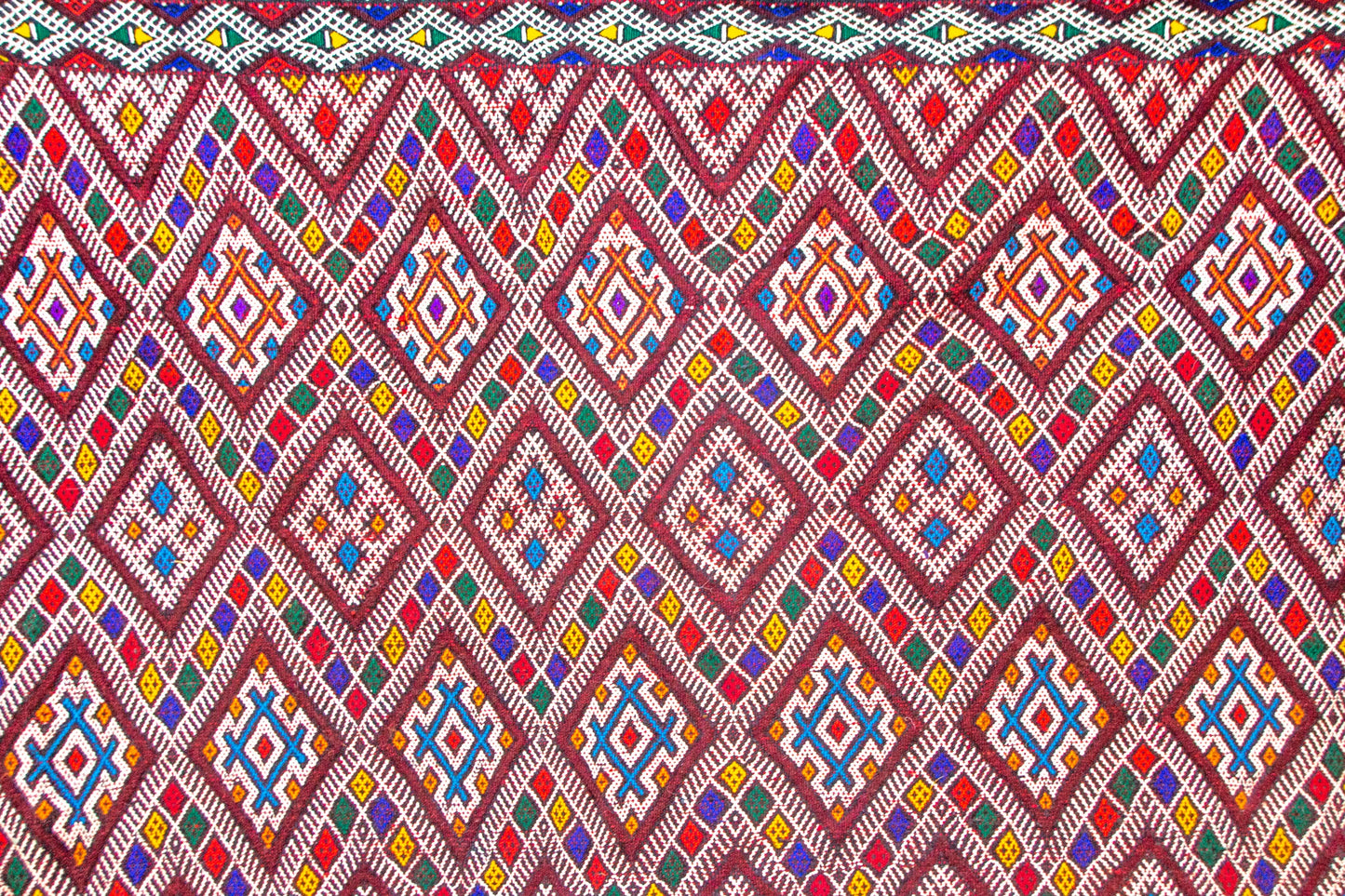 Crimson Geometry – Aït Zayane Vintage Masterpiece