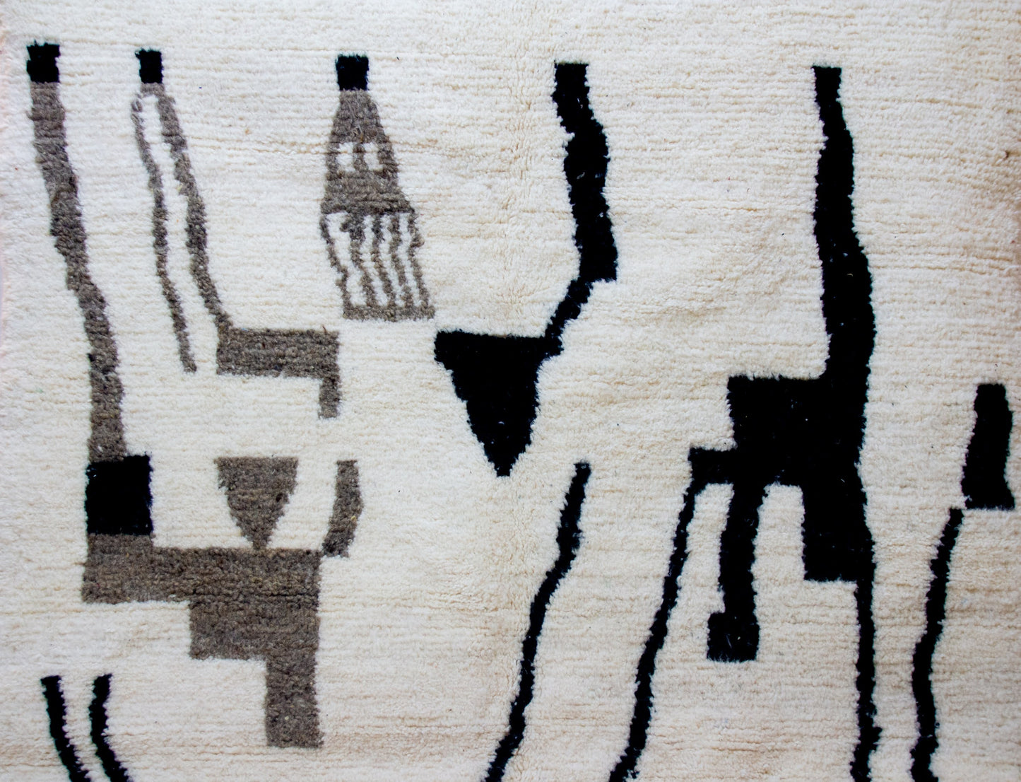 Azilal Abstract Skyline — Ivory Wool with Black & Taupe Motifs