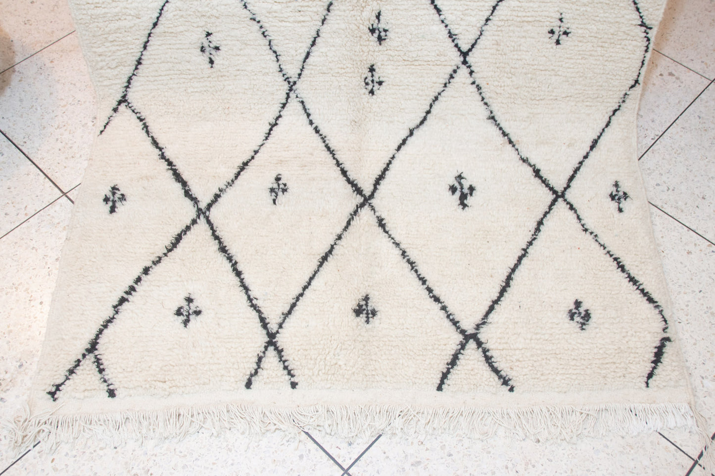 Beni Ourain Pile Rug — Ivory Field with Charcoal Lattice & Star Tufts
