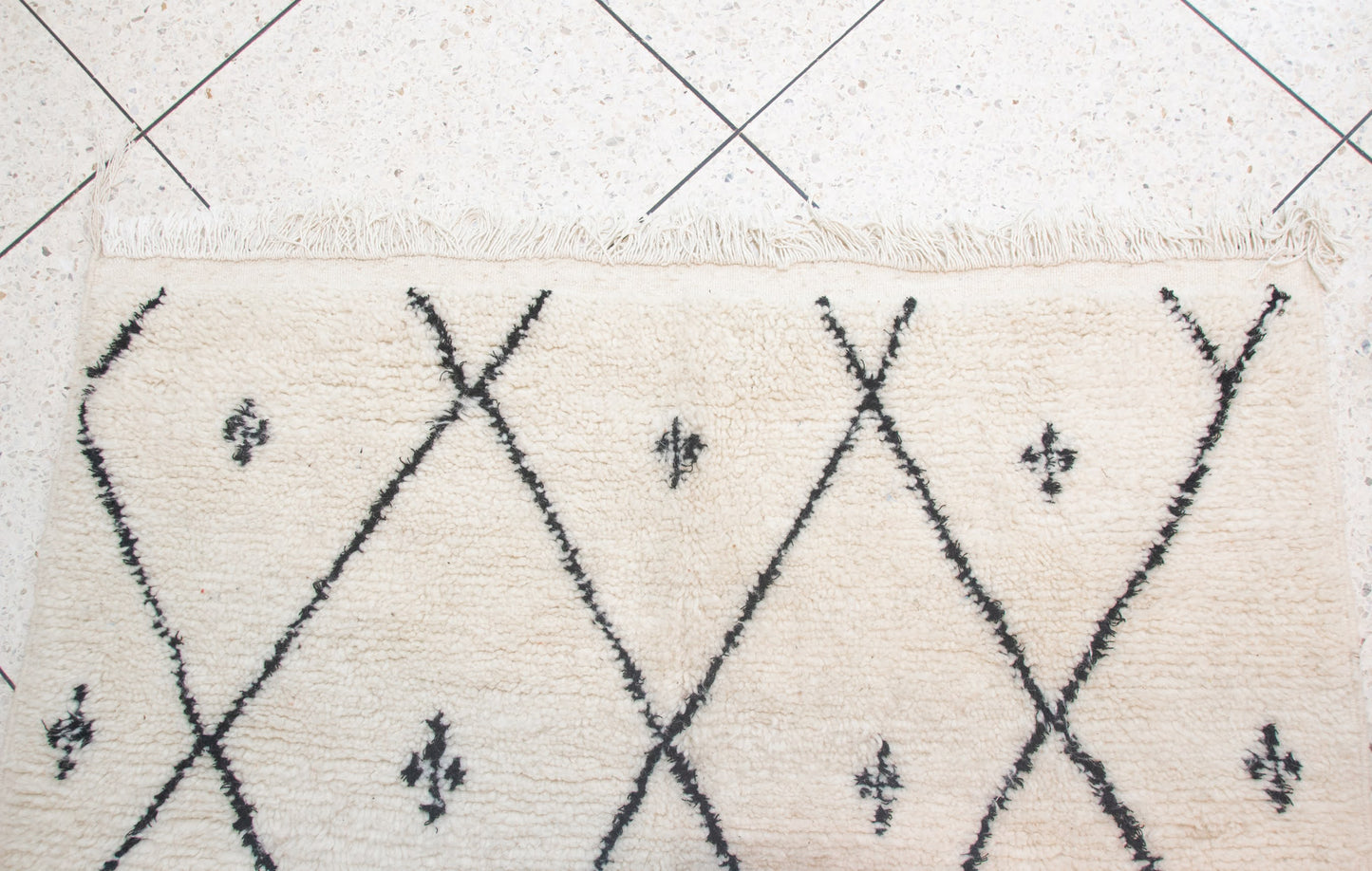 Beni Ourain Pile Rug — Ivory Field with Charcoal Lattice & Star Tufts
