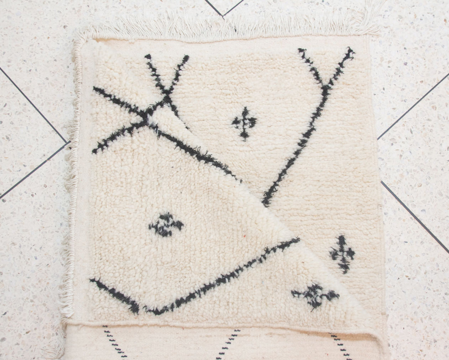 Beni Ourain Pile Rug — Ivory Field with Charcoal Lattice & Star Tufts