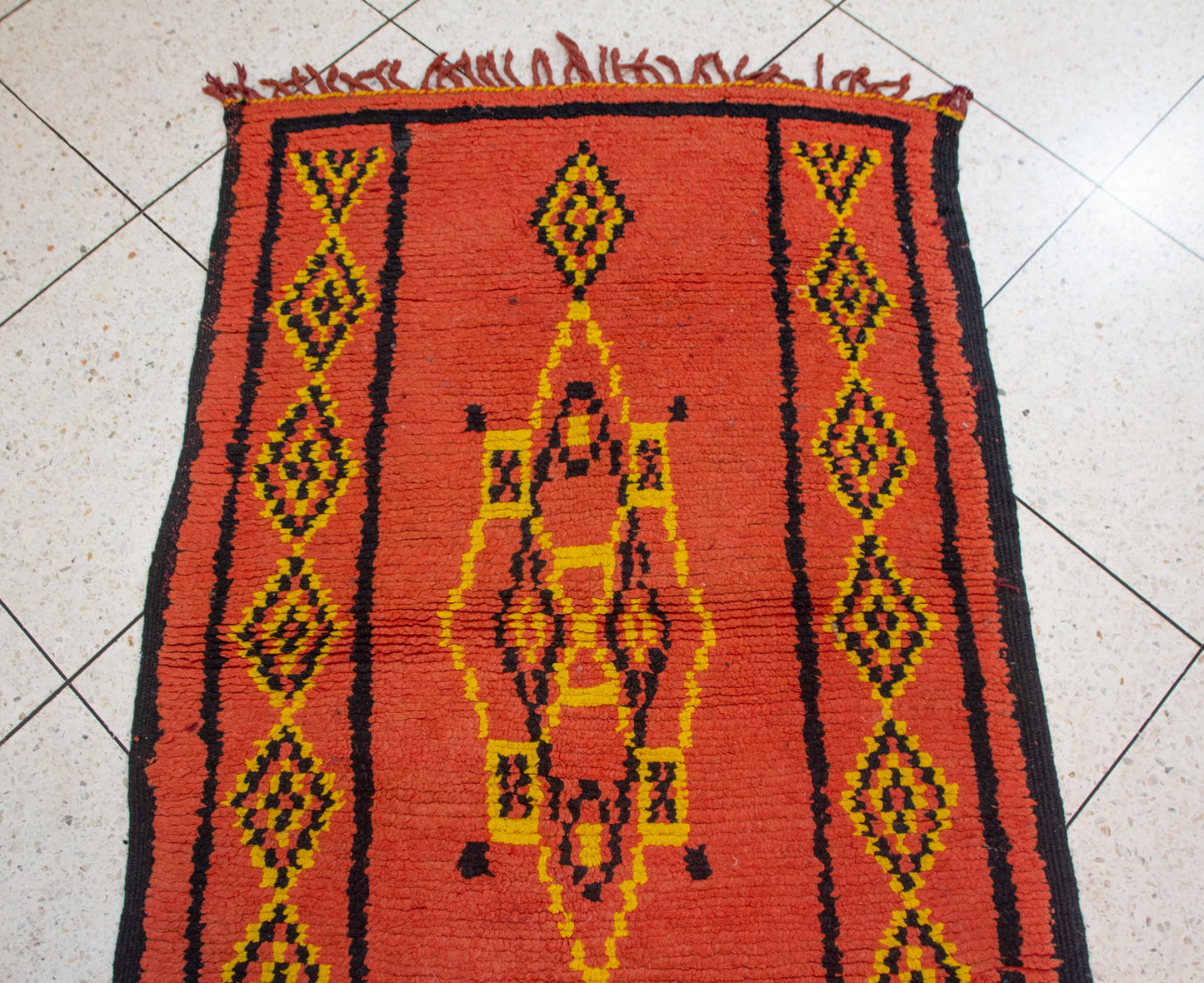 Boujaad Saffron Spine Runner — Coral Field with Diamond Guard Chains
