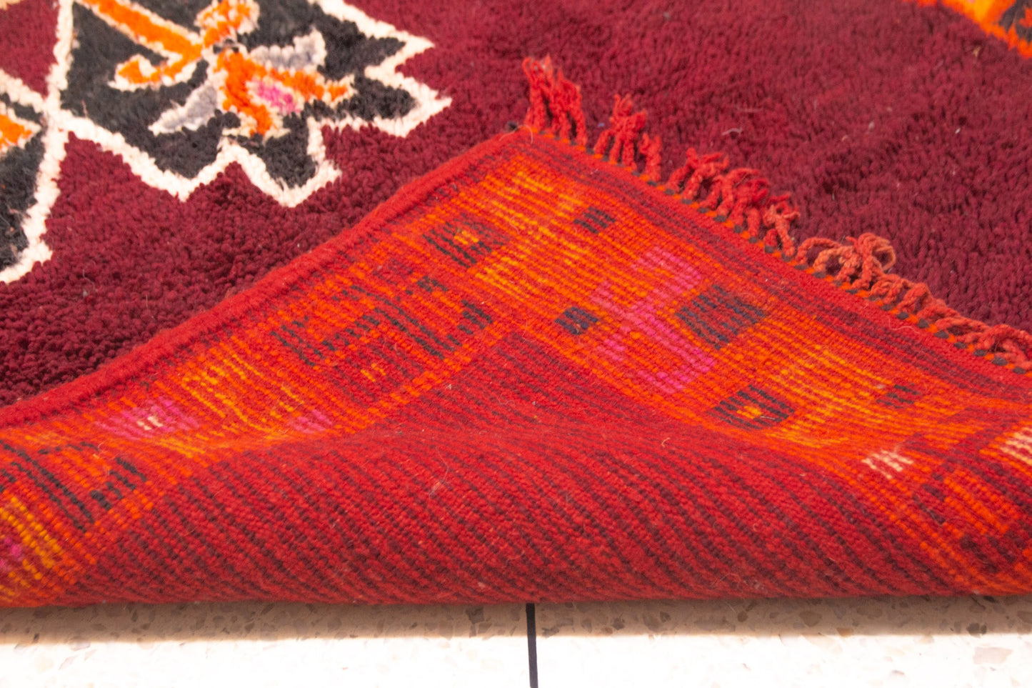 Aït Zayane (Kubba) Star-Rosette — Burgundy Field with Orange Guard Border