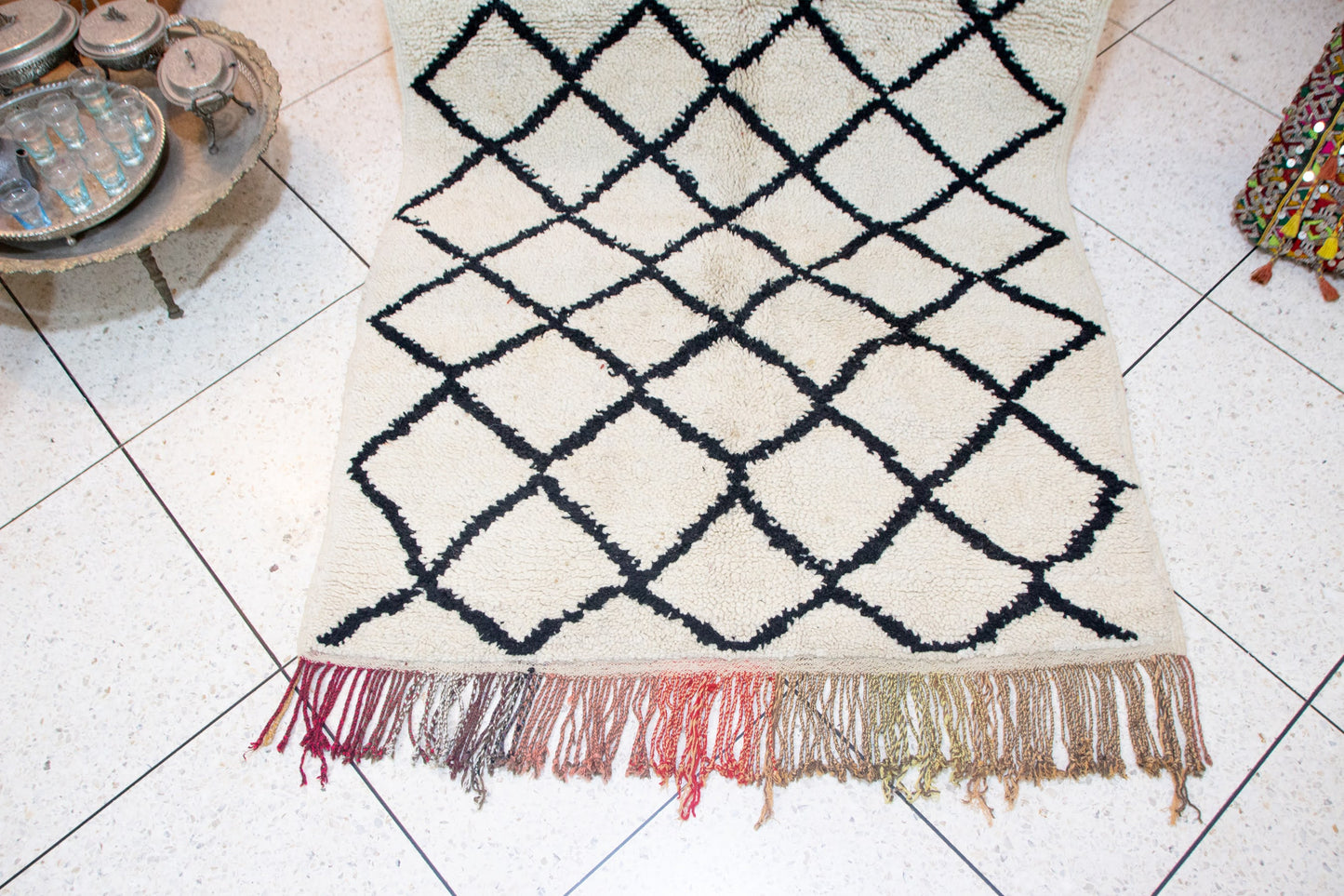 Beni Ourain Diamond Cascade — Ivory Wool Runner with Multicolor Fringe