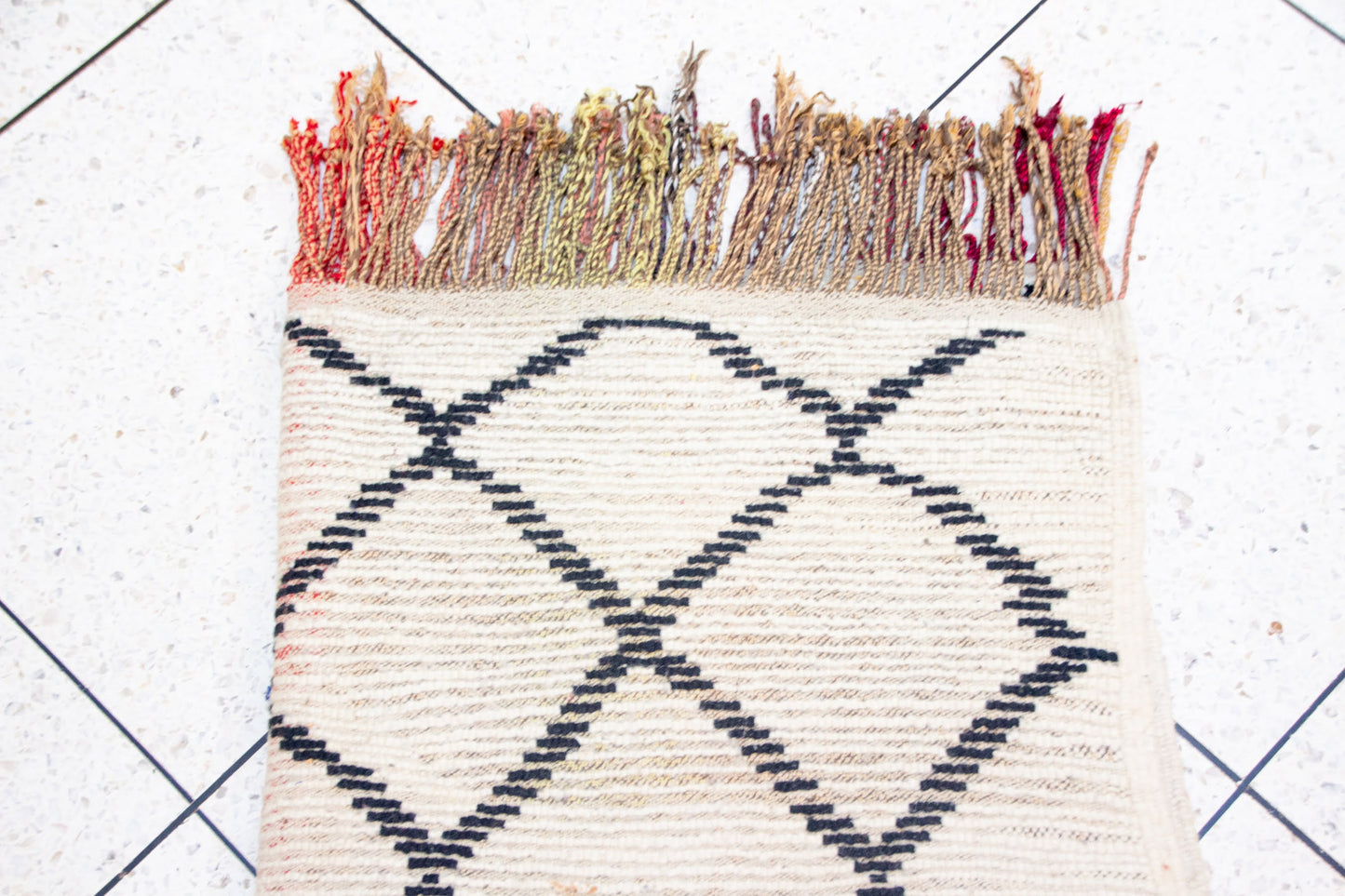 Beni Ourain Diamond Cascade — Ivory Wool Runner with Multicolor Fringe