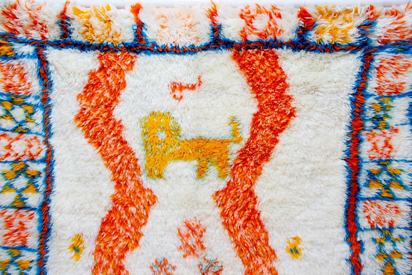 Aït Zayane Kubba — Ivory Wool with Lion & Zigzag Medallion