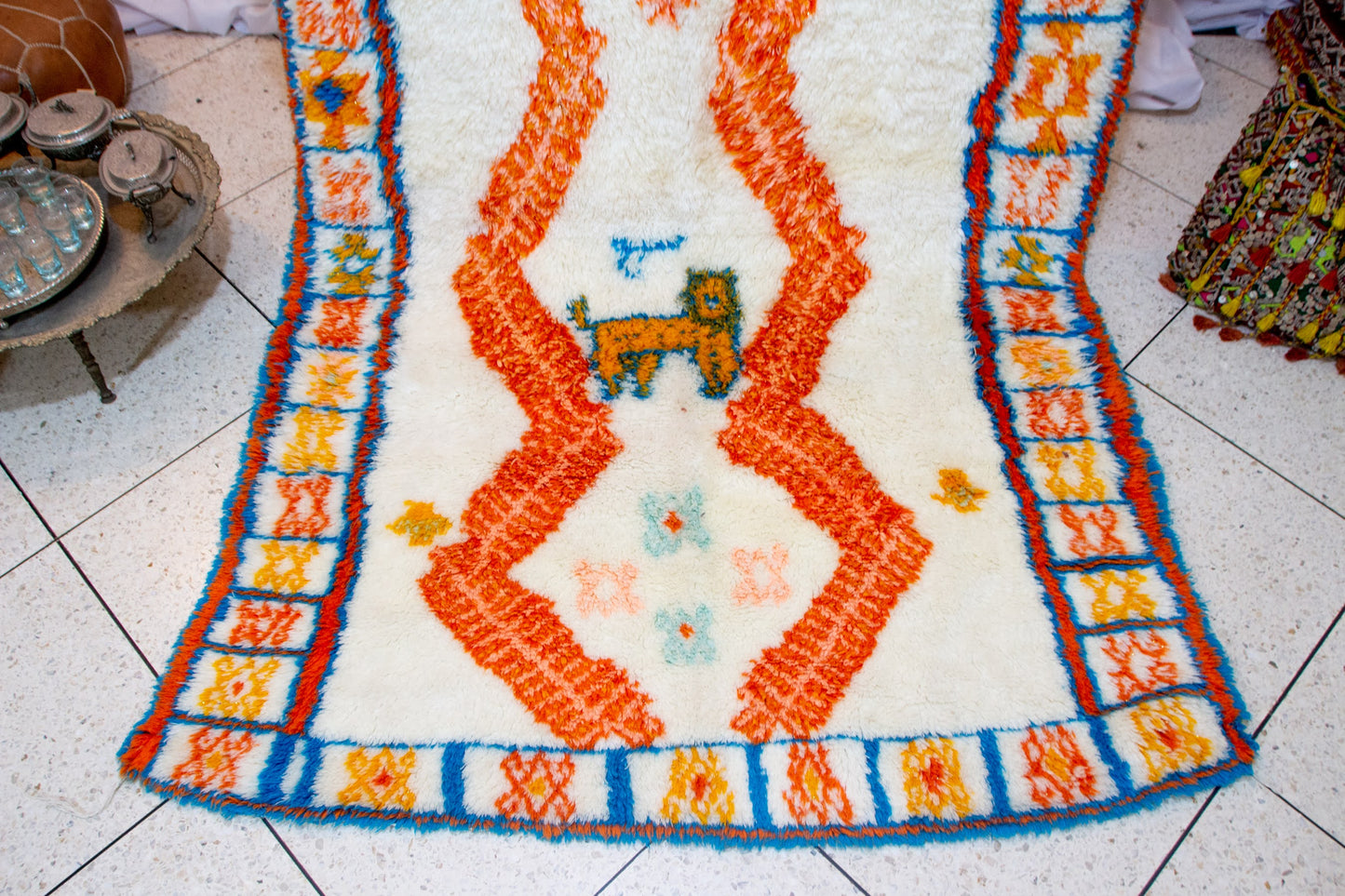 Aït Zayane Kubba — Ivory Wool with Lion & Zigzag Medallion
