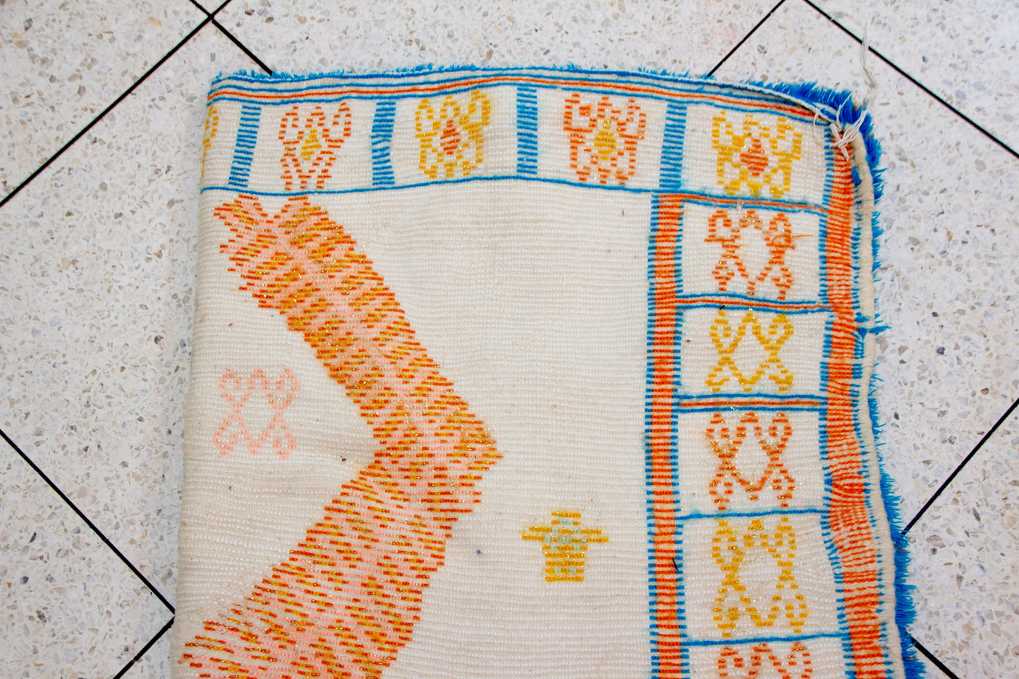 Aït Zayane Kubba — Ivory Wool with Lion & Zigzag Medallion