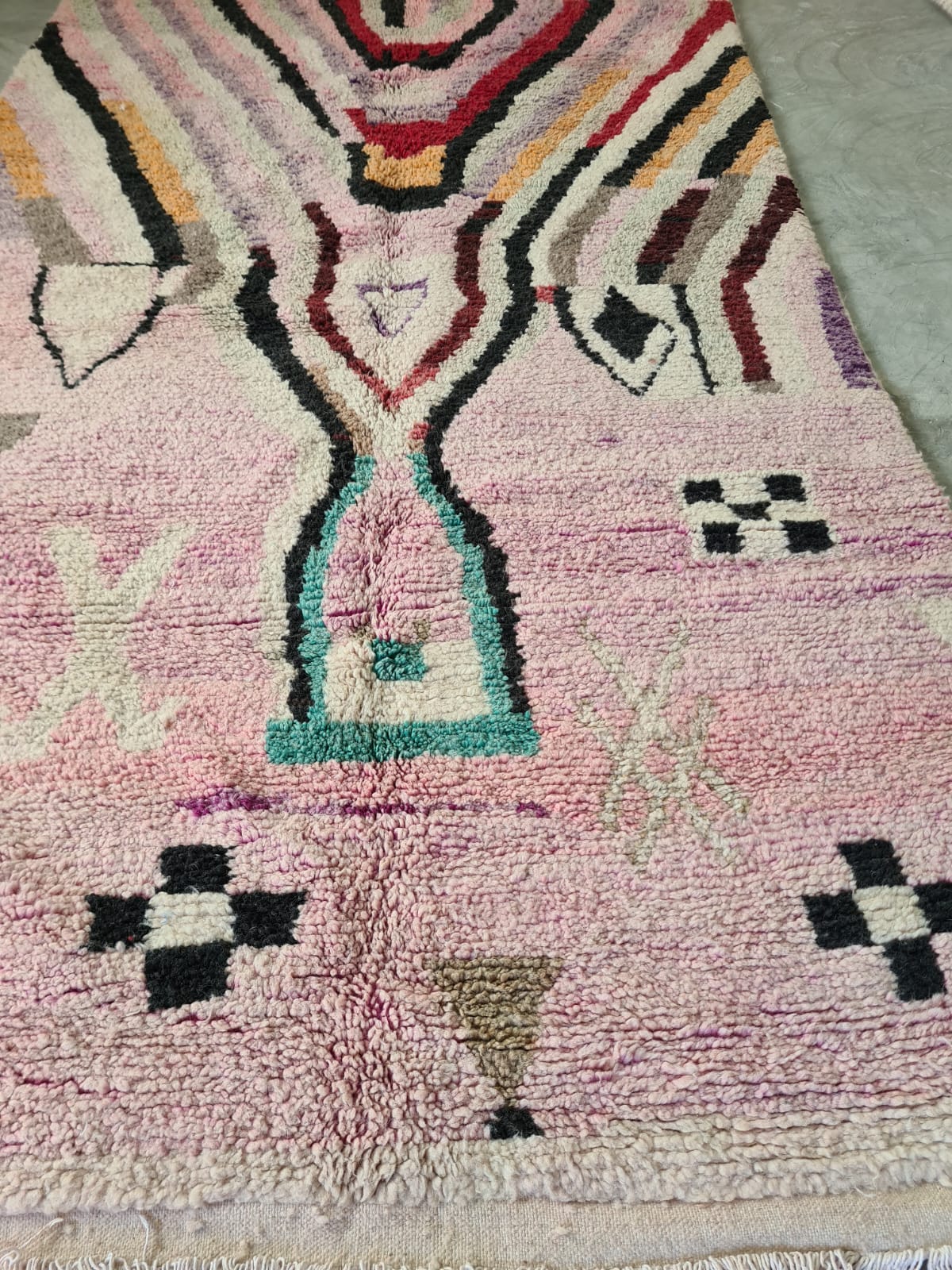 Womb in Bloom – Azilal Rug Honoring the Feminine Rite