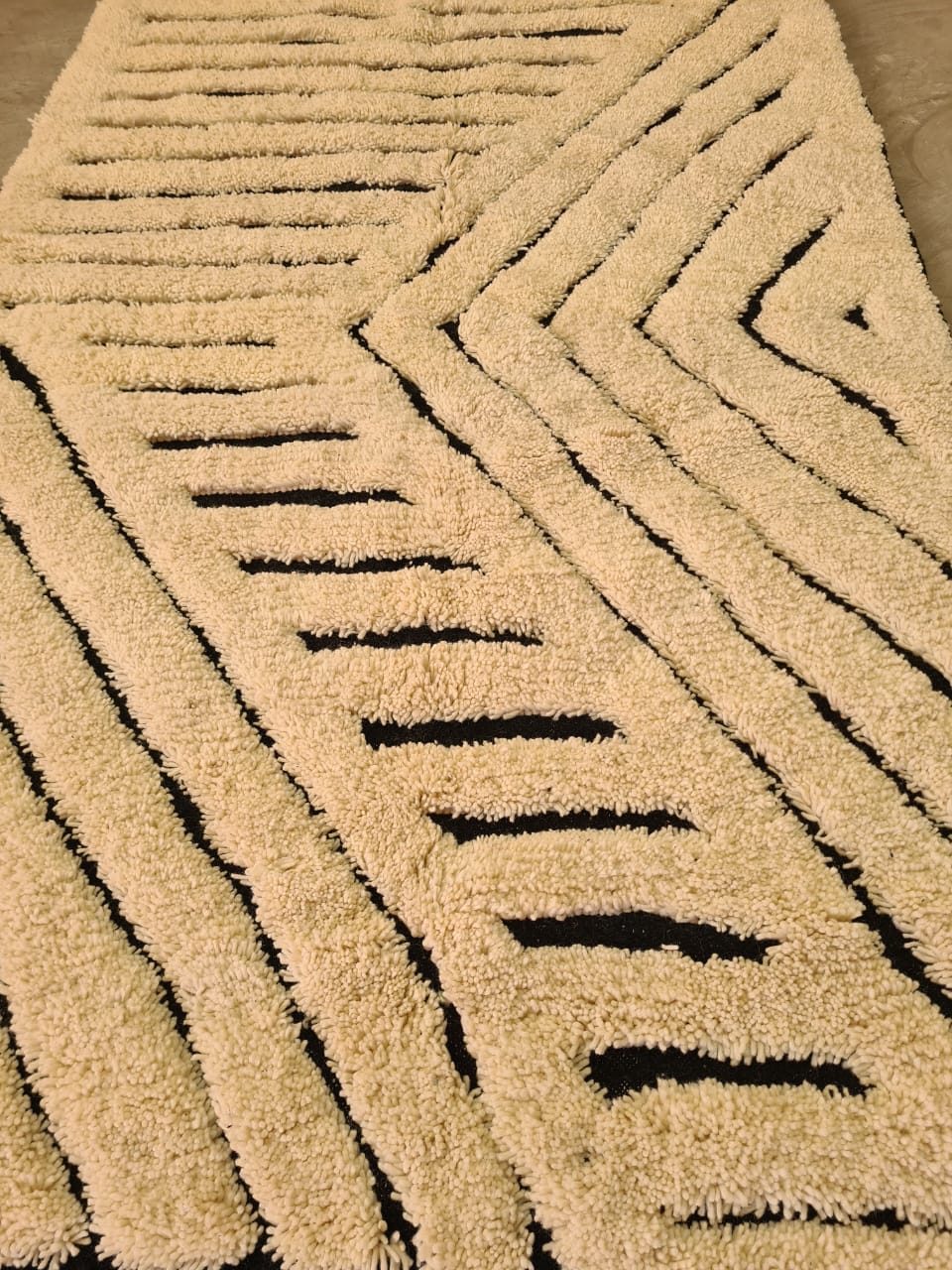 Snow Trail – Beni Ourain Rug in Mountain Wool Geometry