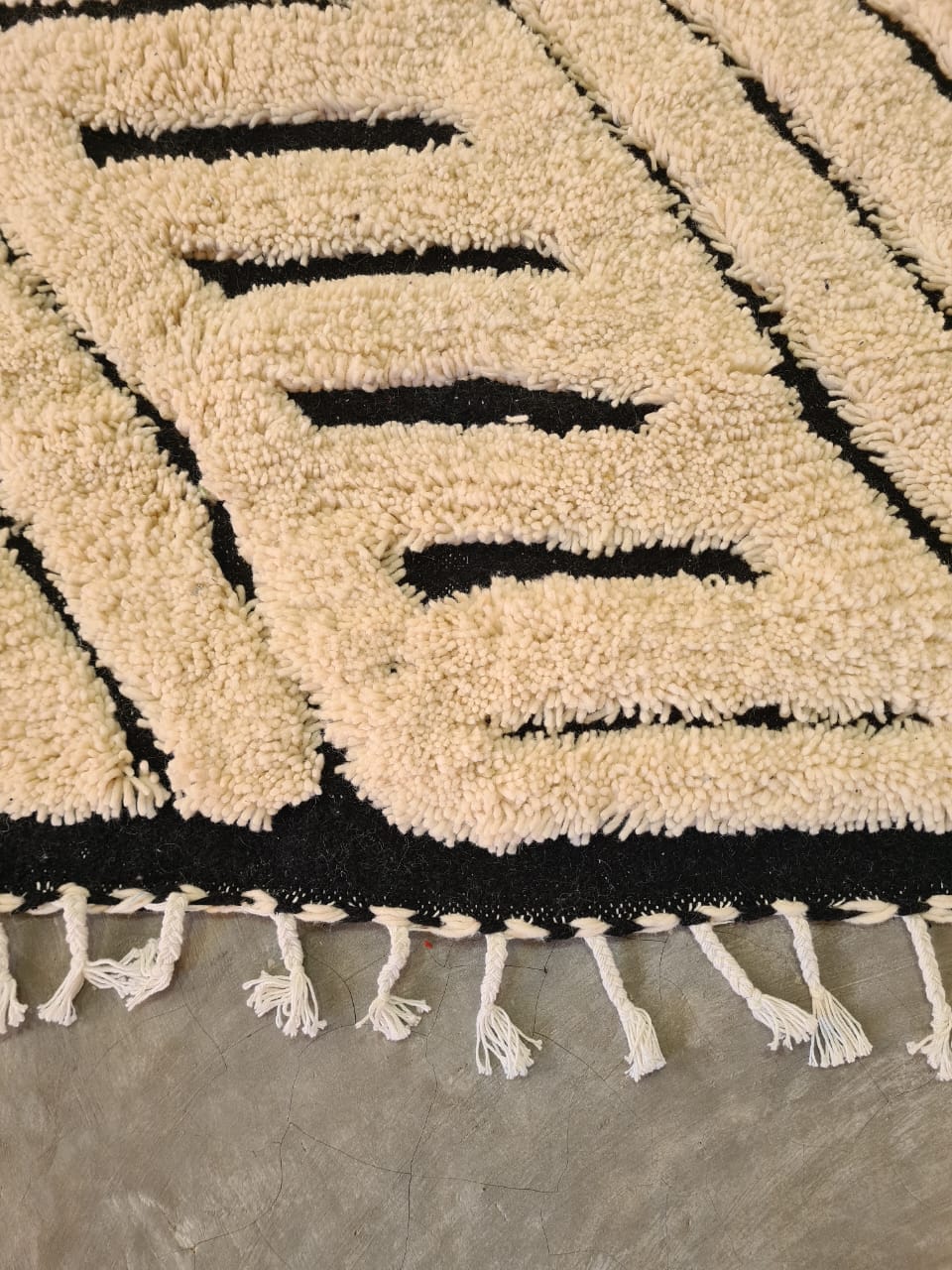 Snow Trail – Beni Ourain Rug in Mountain Wool Geometry