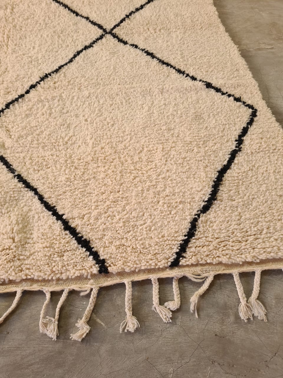 Atlas Grids – Beni Ourain Rug in Geometric Restraint