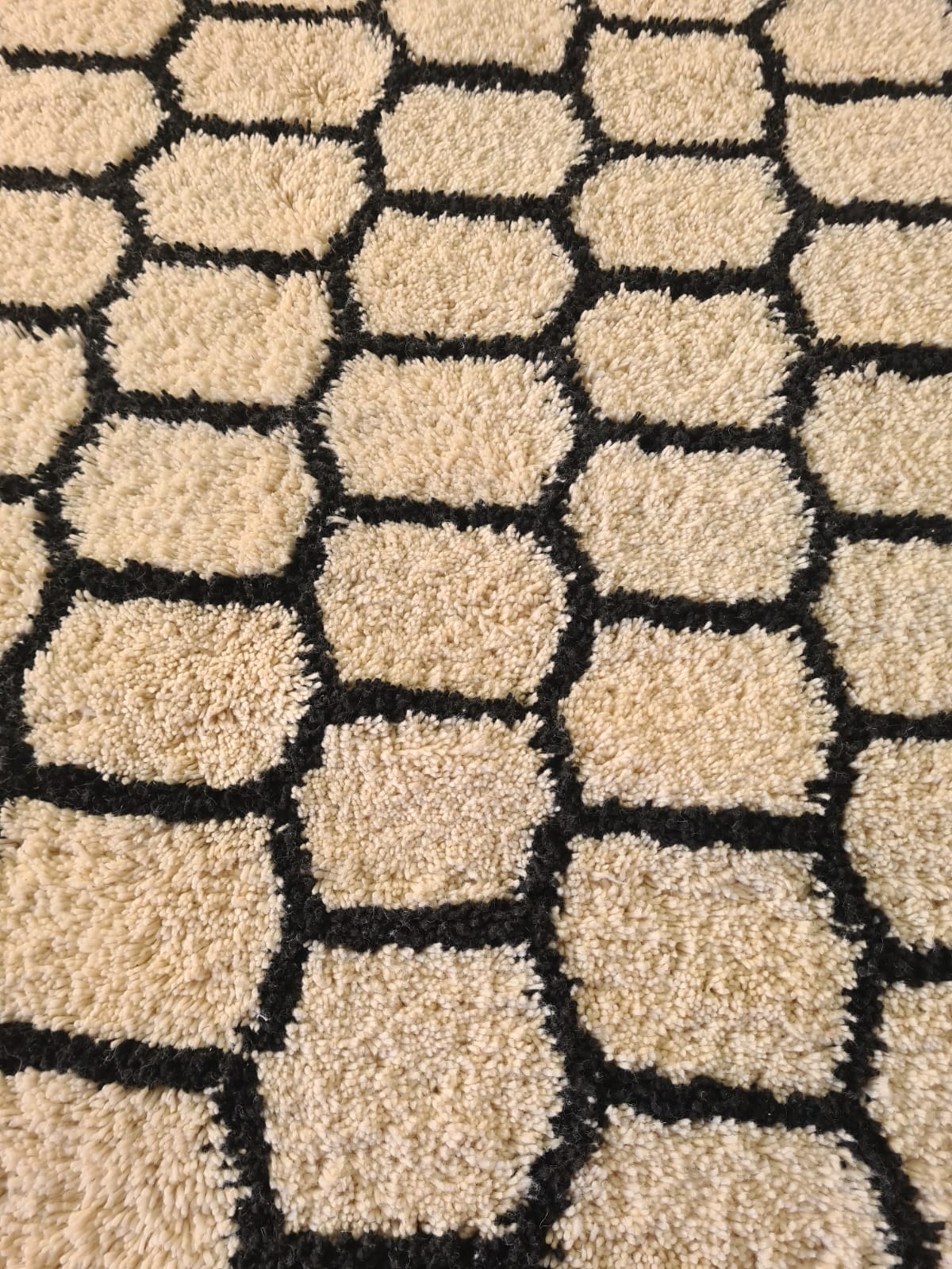 Honeycomb Pathways – Beni Ourain Rug with Cellular Geometry