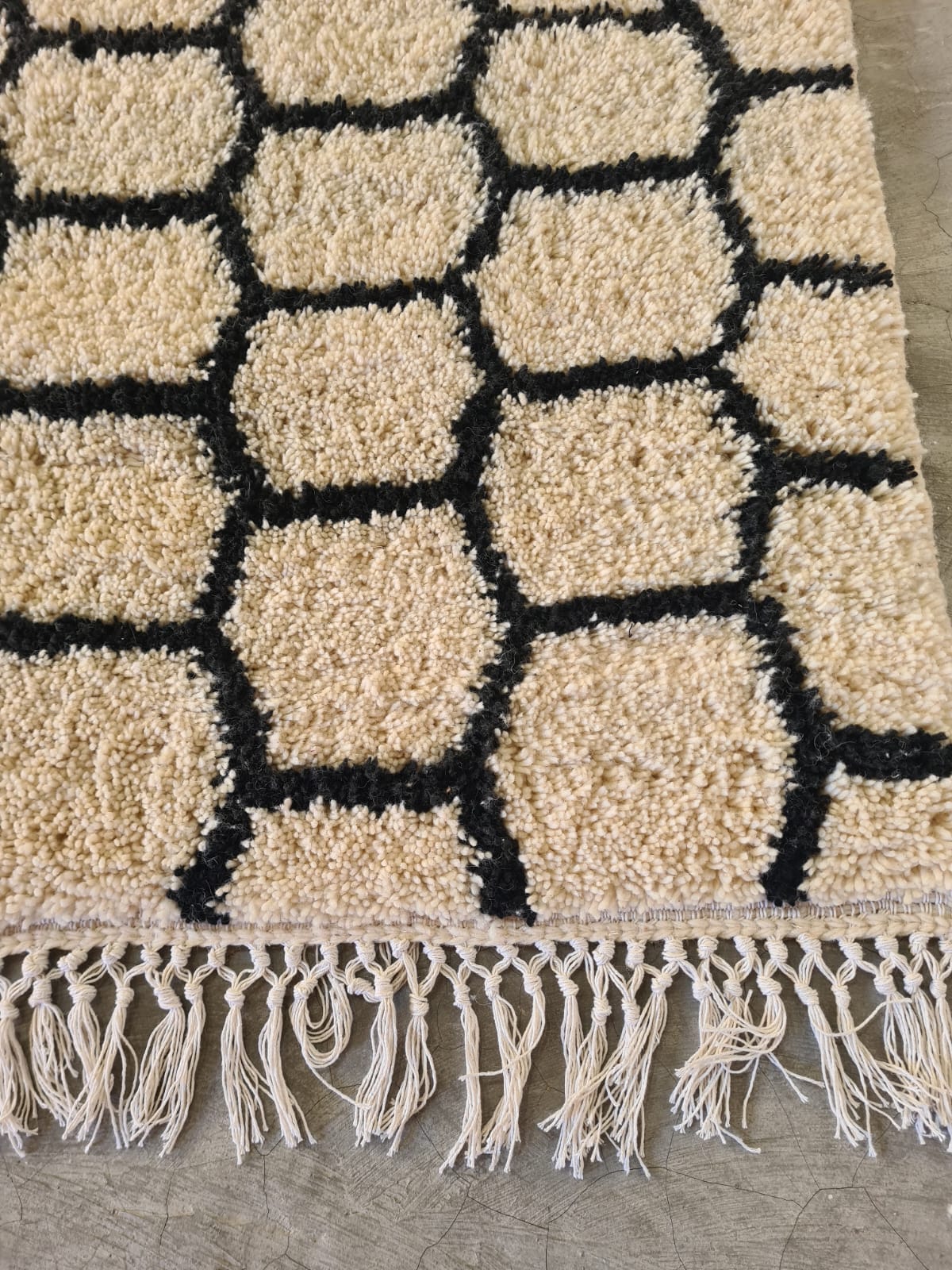 Honeycomb Pathways – Beni Ourain Rug with Cellular Geometry