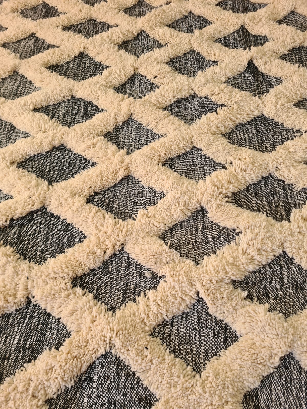 Shadow Grid – Sculpted Diamond Relief in Beni Mrirt Wool
