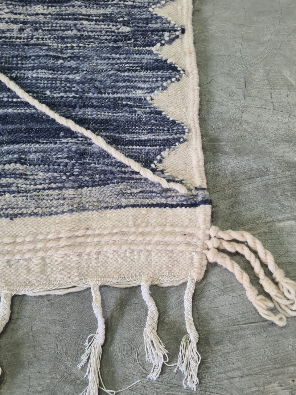 Tide Lines – Zanafi Flatweave in Indigo Wool Geometry