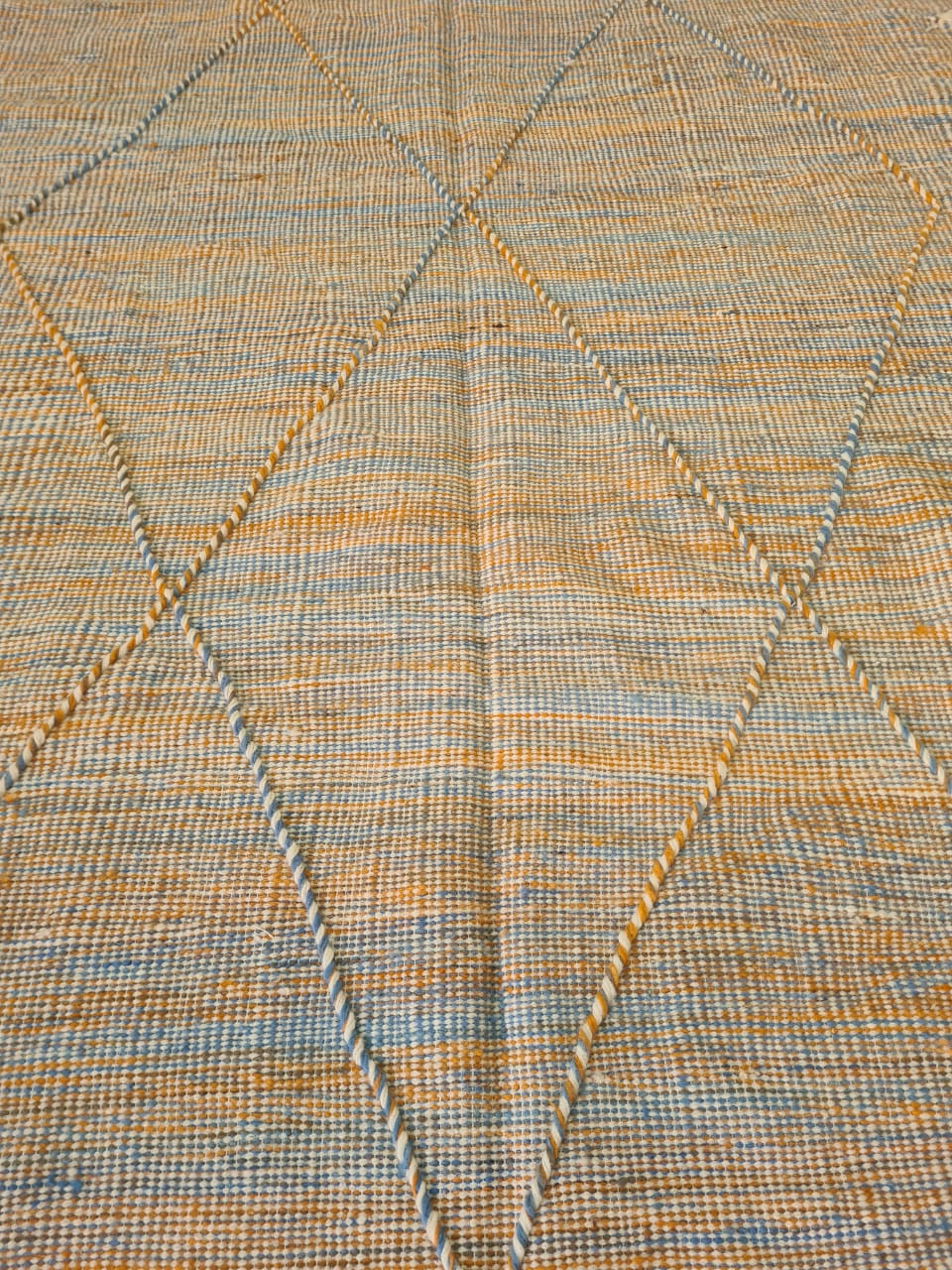 Earthline Harmony – Zanafi Kilim in Warm Gradient Wool