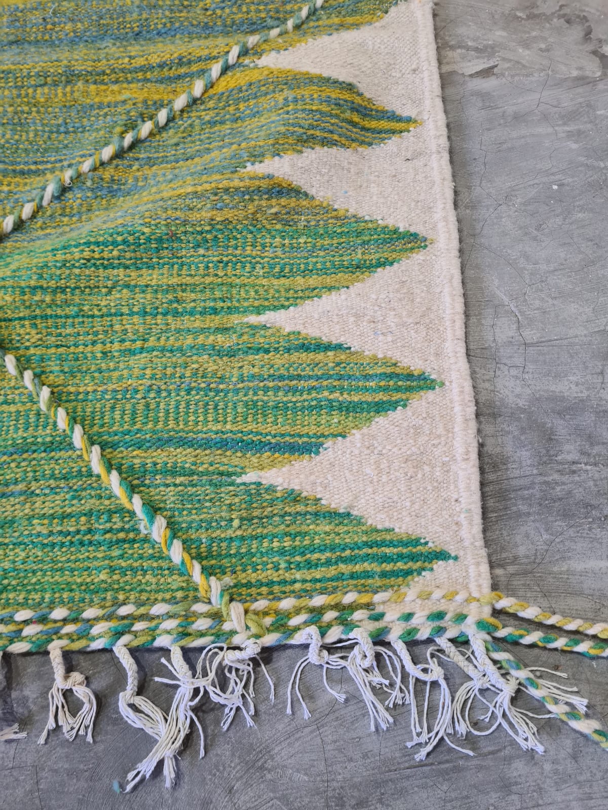 Emerald Horizon – Zanafi Flatweave in Verdant Geometry
