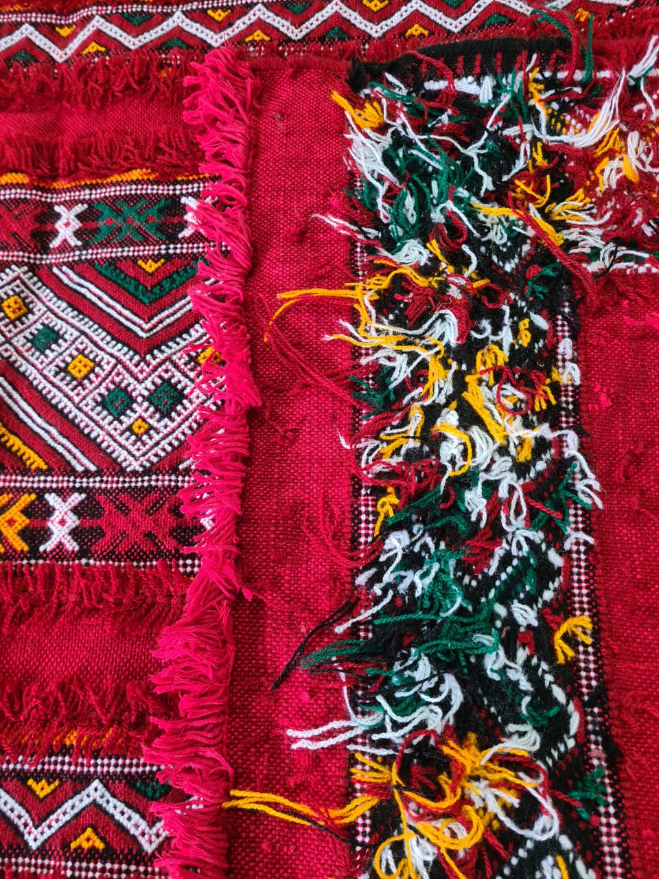 Red Heirloom – Vintage Amazigh Zigzag Hanbel from the Zayan Plateau