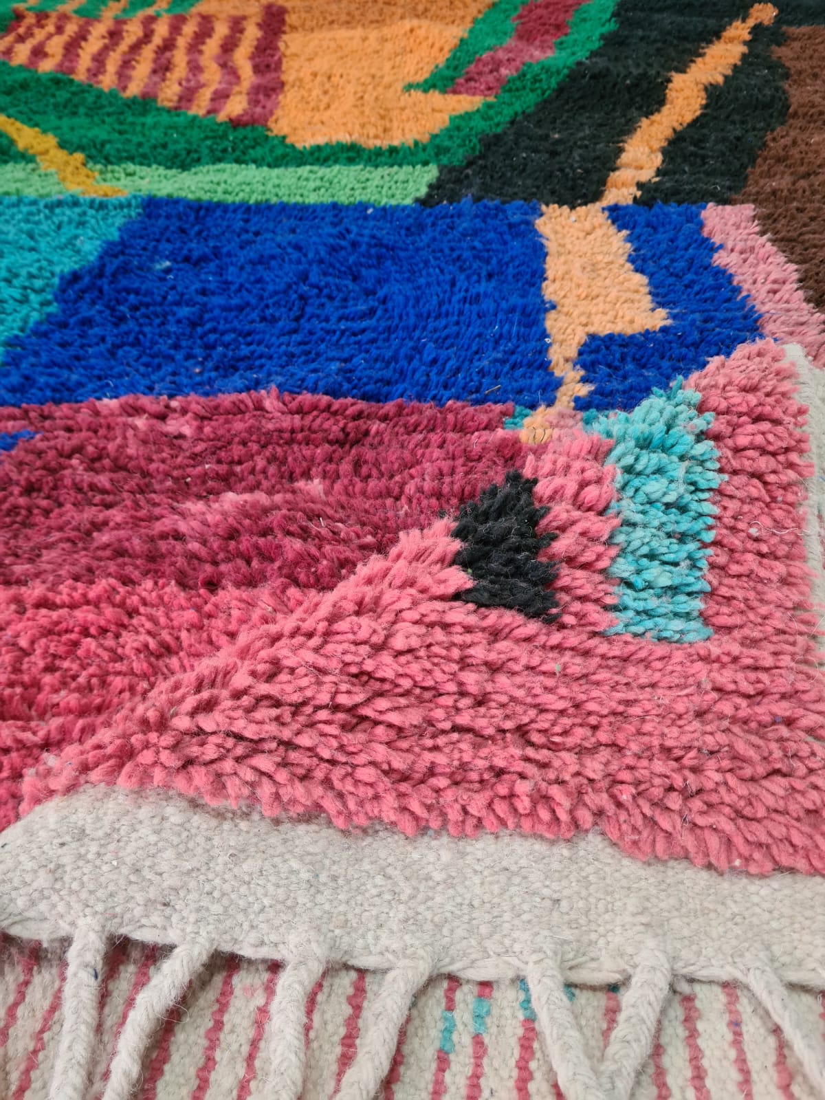 Tifawin – Amazigh Expression in Color and Form