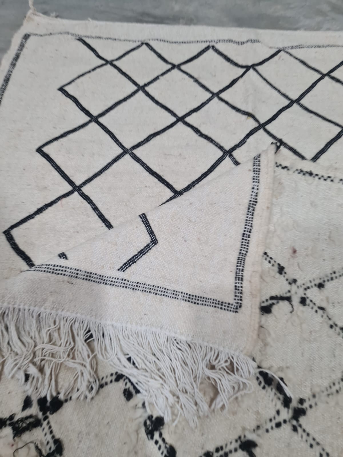 Timhdit Hanbel — Ivory Lattice Ground