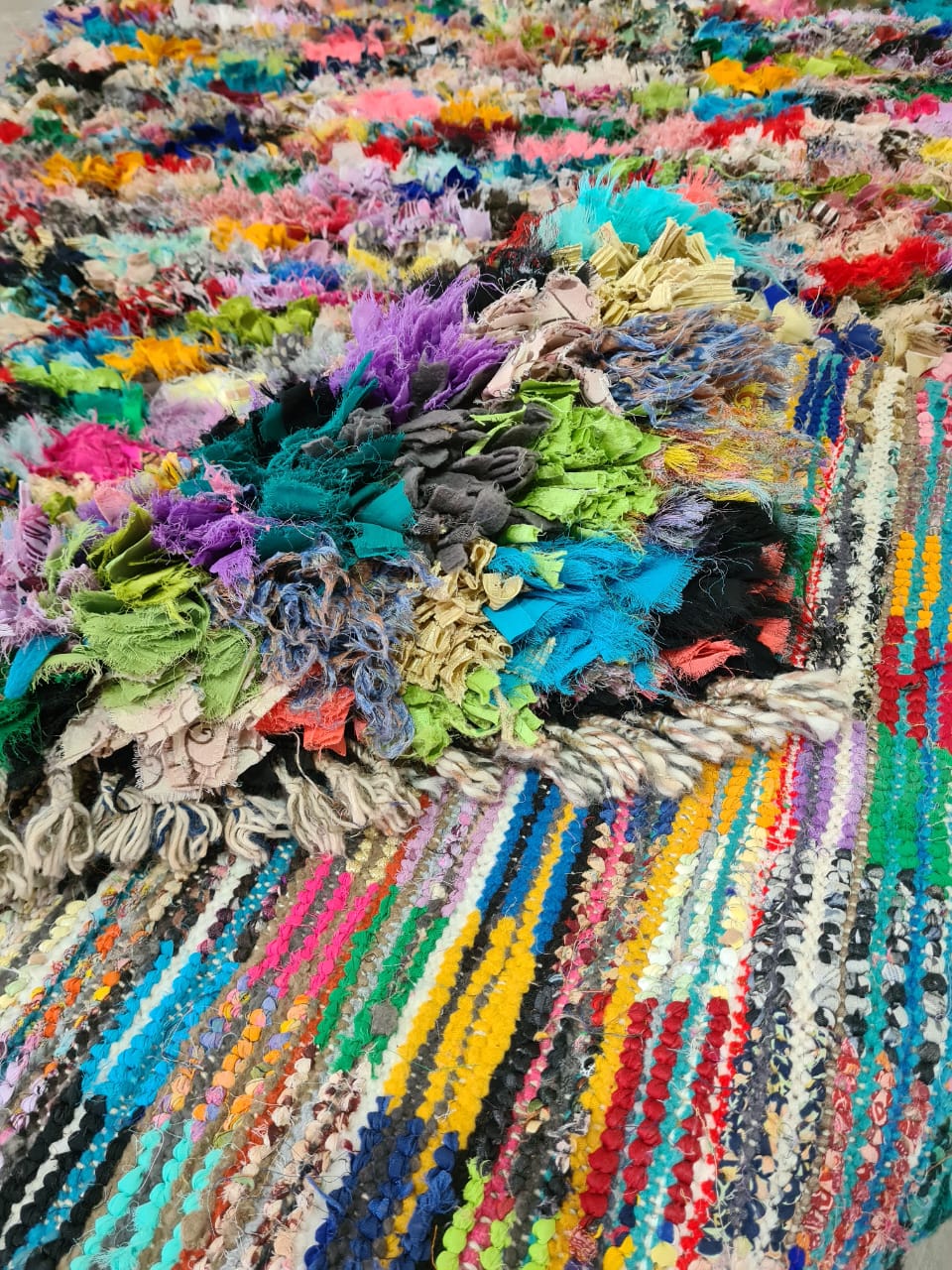 Petals in Rebellion – Boucherouite Floral Explosion in Reclaimed Textiles