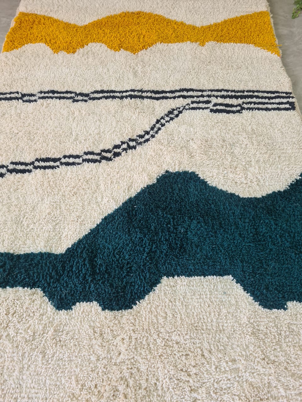 Sun Kissed Horizon – Aït Zyan Rug with Earth & Gold Geometry