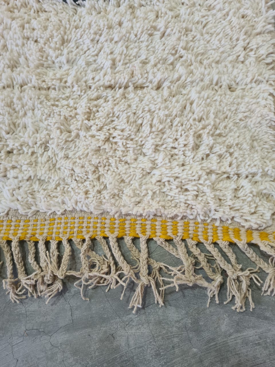 Still Life in Wool – Aït Zayne Interpretation of Floral Form